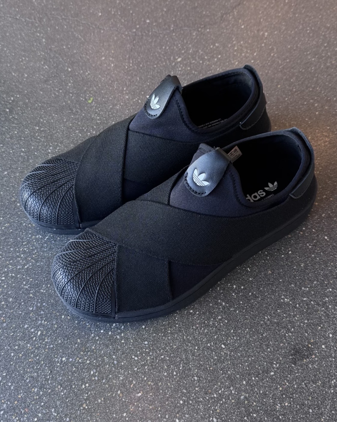 ADIDAS SUPERSTAR 2.0 SLIP-ON 貝殼頭 愛迪達 三葉草 繃帶鞋 懶人鞋 X型鬆緊帶 全黑 黑色 男女鞋 KH8208 / 預購