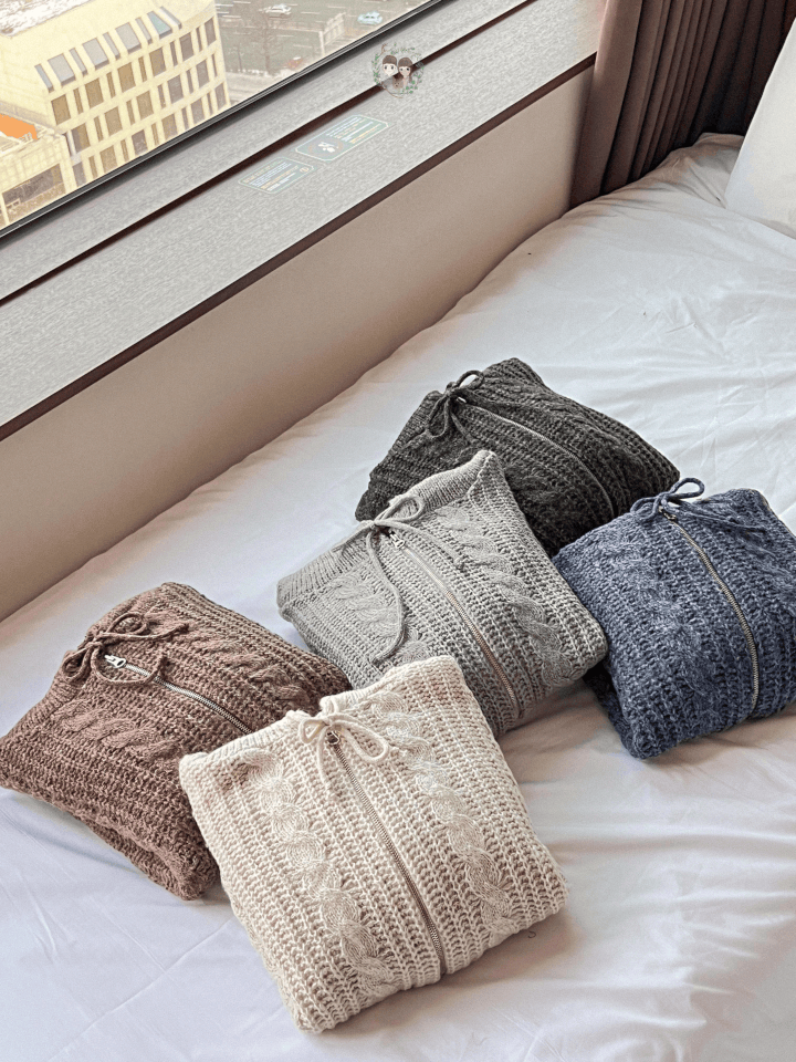 大地色系扭紋針織連帽外套〈🇰🇷DAY 1〉