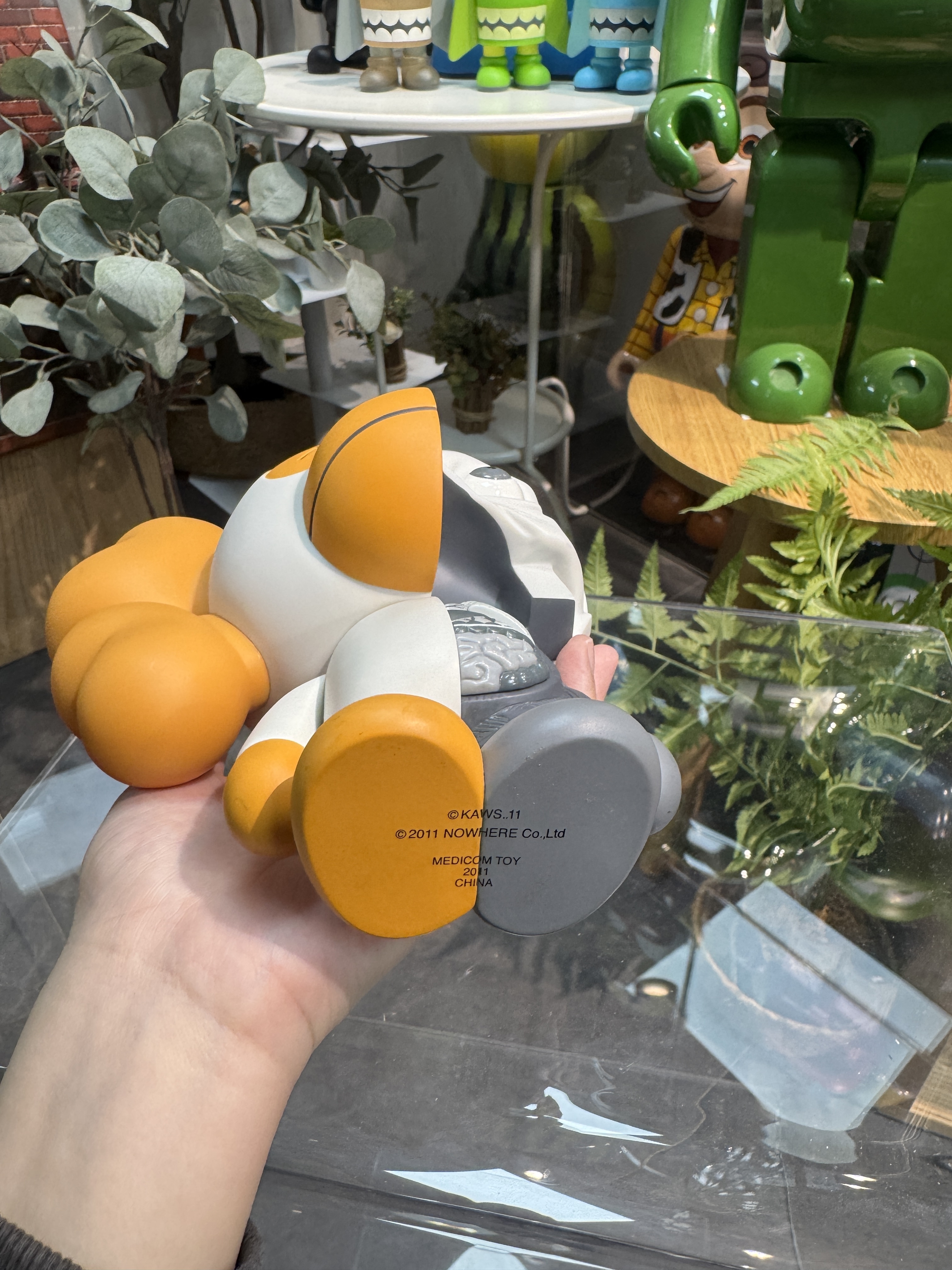 🥇現貨🥇KAWS Bape Dissected Baby MiloVinyl Figure White