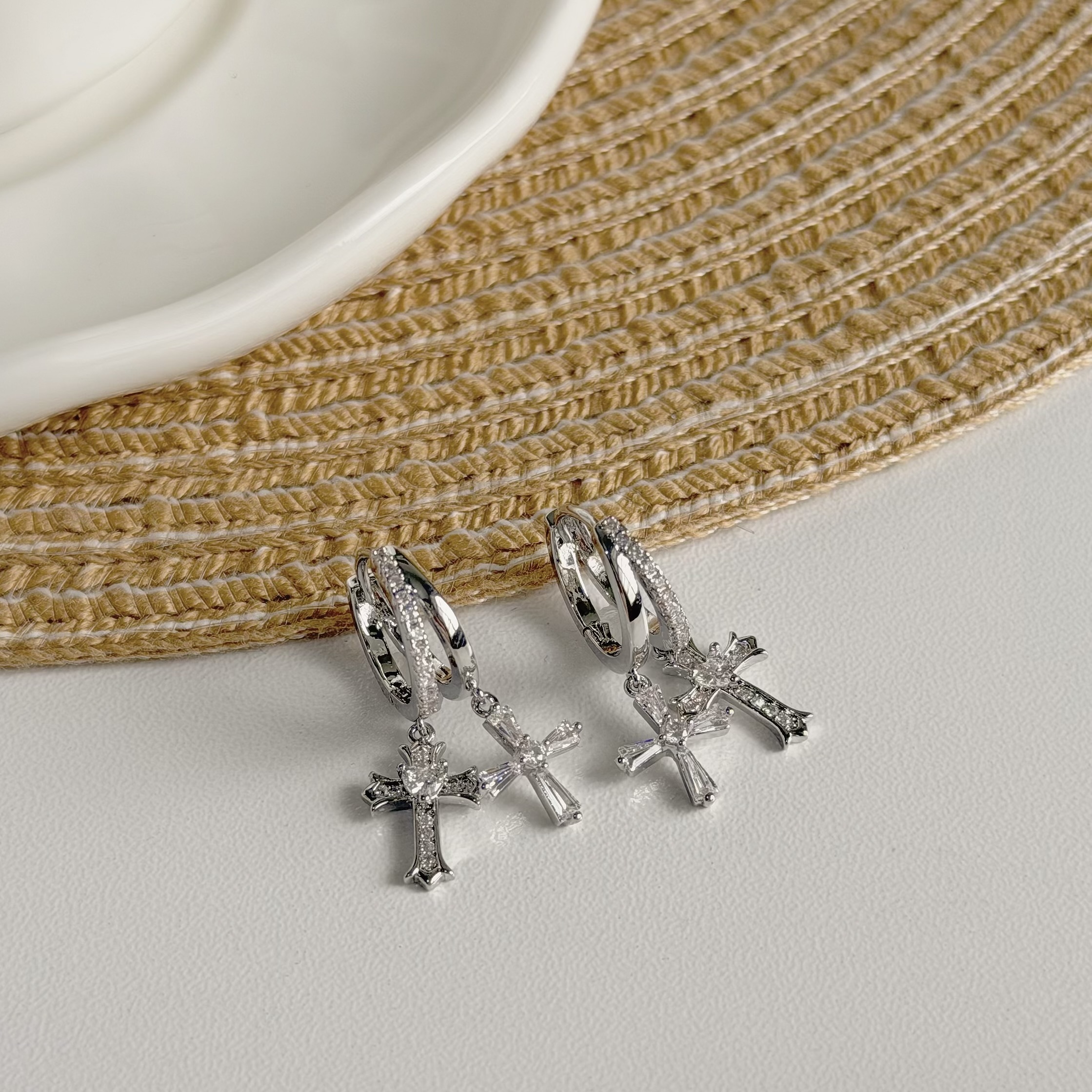 Z233鋯石十字架易扣