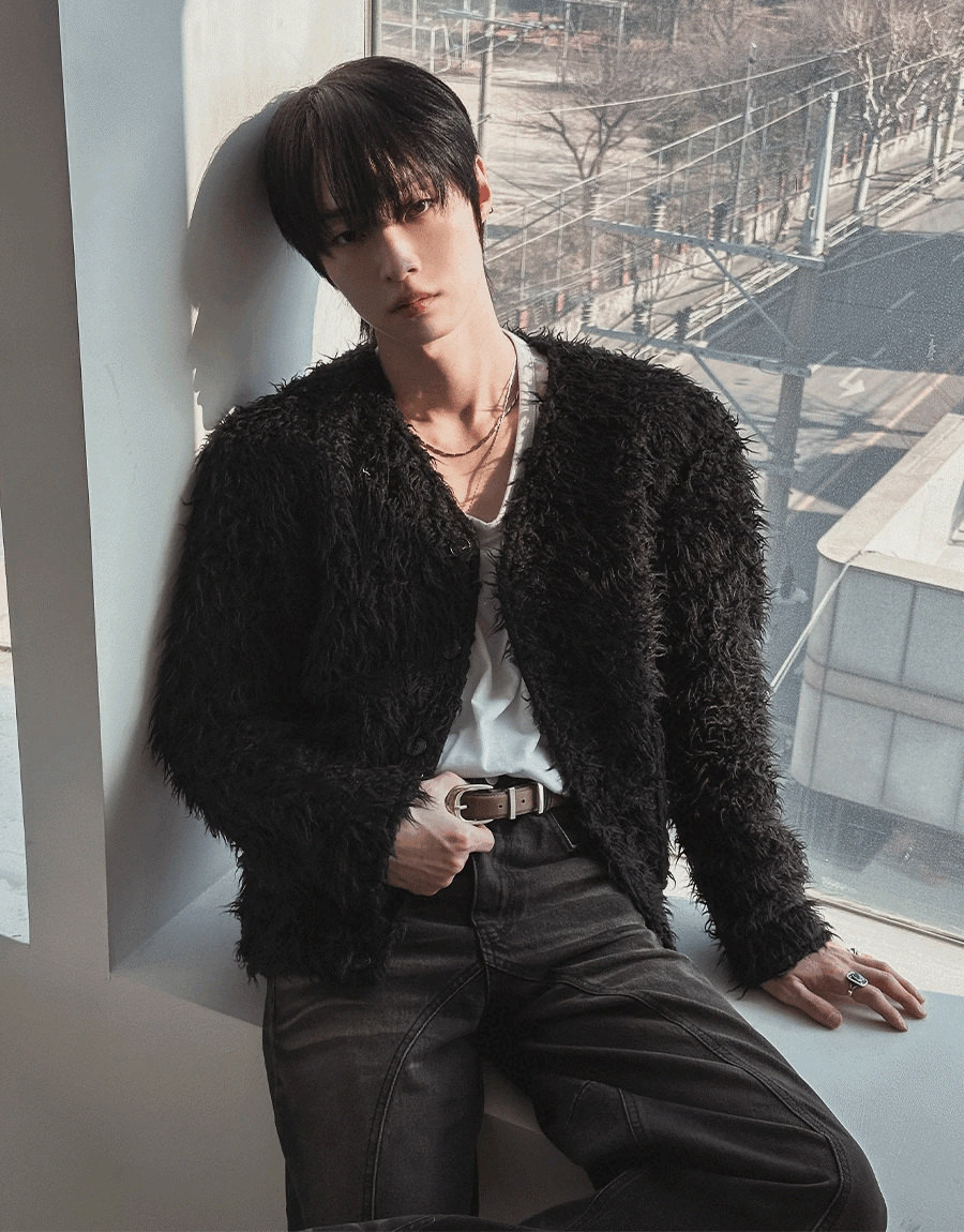 蓬鬆毛茸V領外套