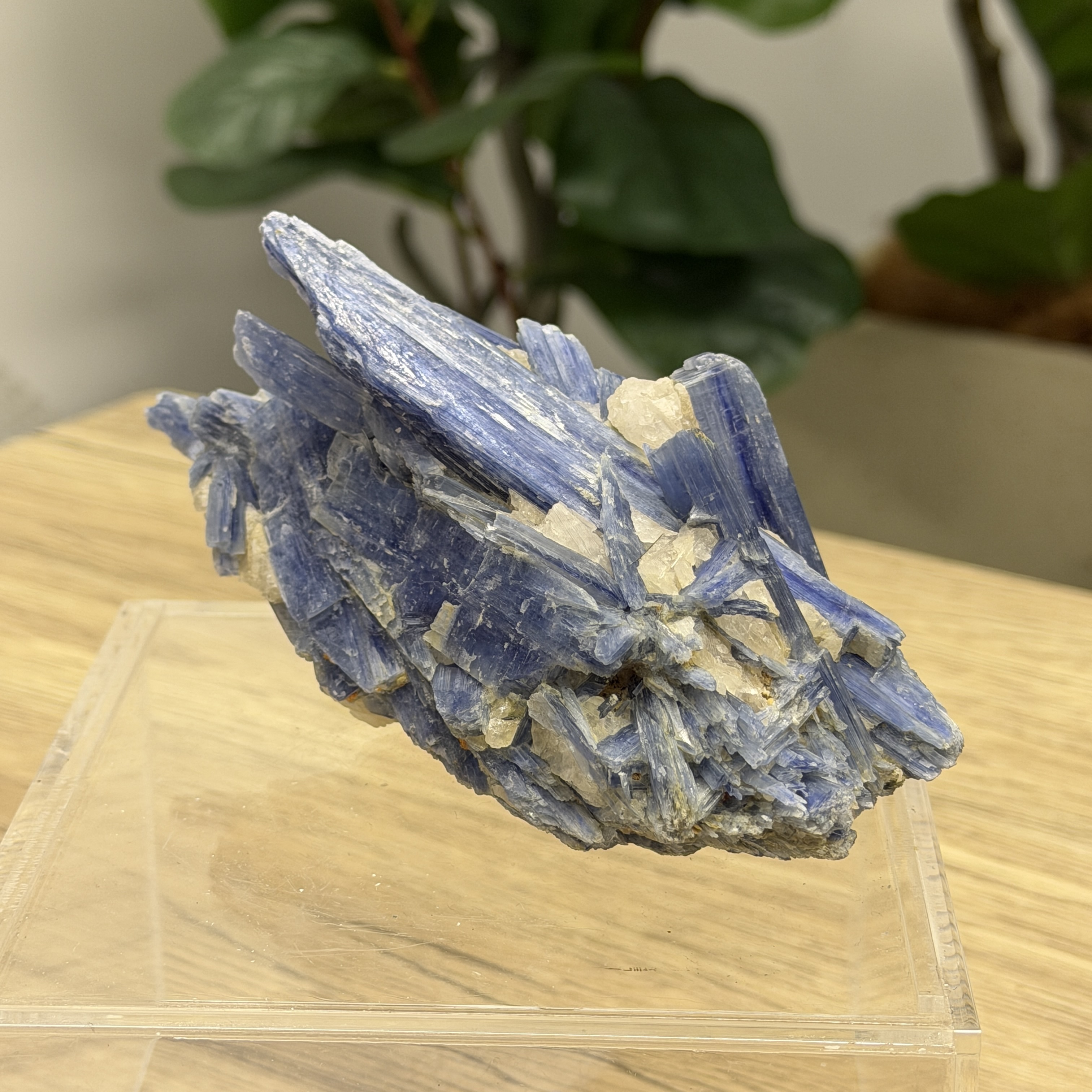 藍晶石原礦 KN1577