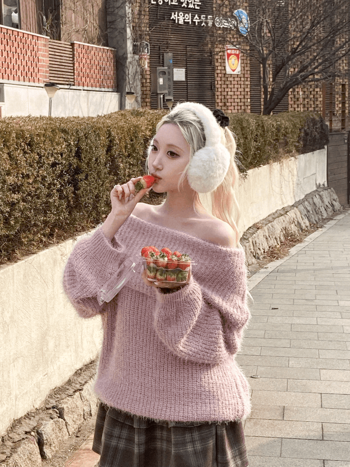 毛茸茸軟綿綿一字肩針織上衣〈🇰🇷DAY 1〉
