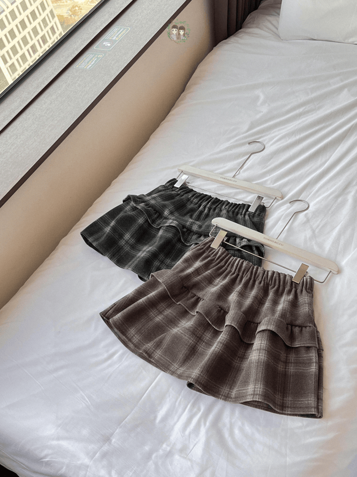 挺身Ruffle邊格紋短裙〈🇰🇷DAY 1〉