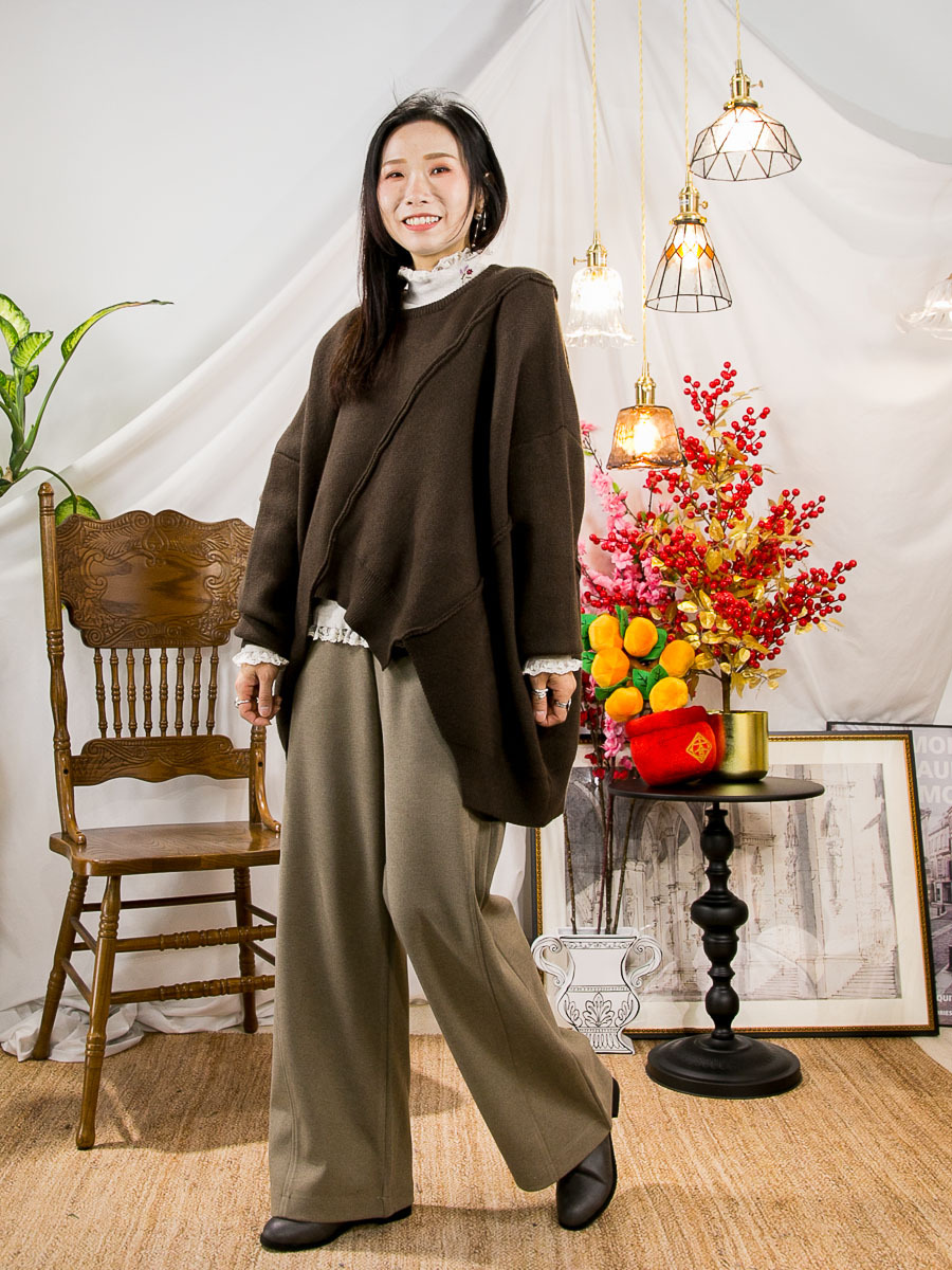 開倉低至半價😱FINALSALE📣 不規則下擺．毛毛冷料TOP【不設退換】