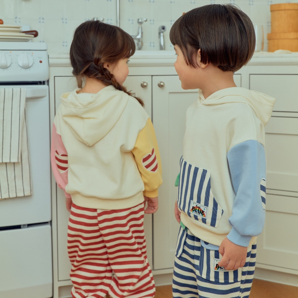 正韓春 1stblue 條紋大口袋連帽上衣