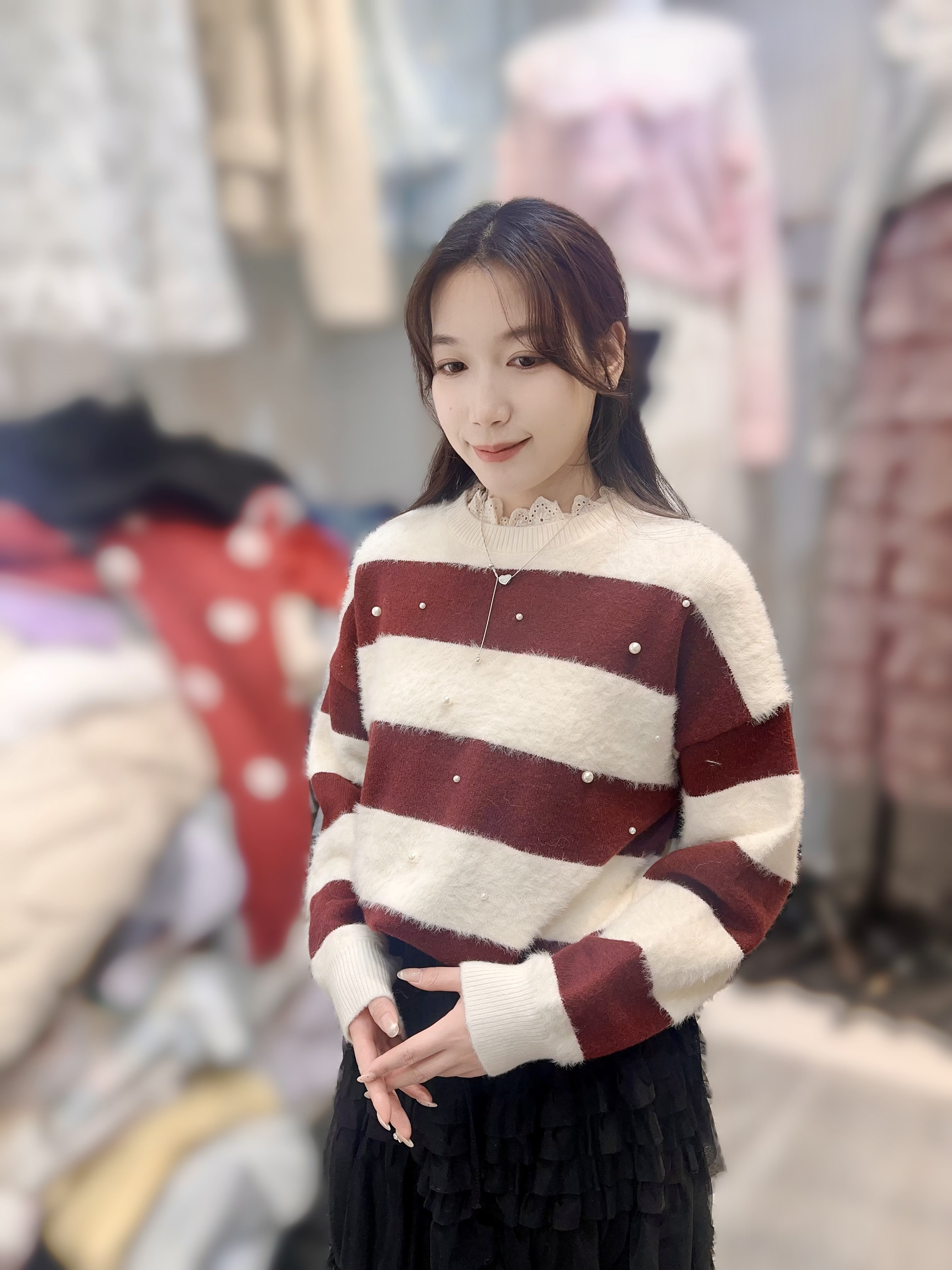 J13 胸44-50 長23.5 $399 (一口價)