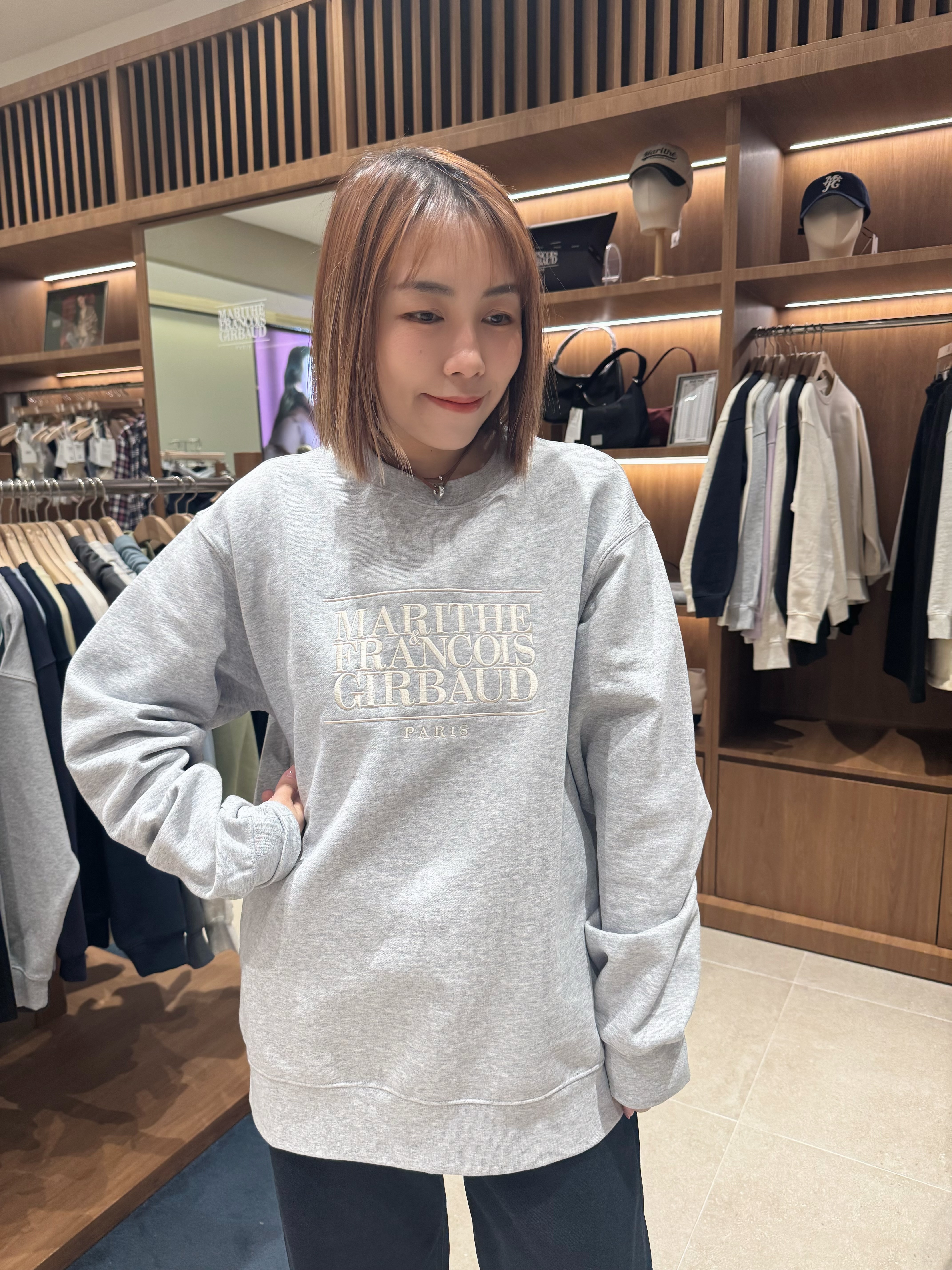 A1MF03 大刺繡長版衛衣*4色