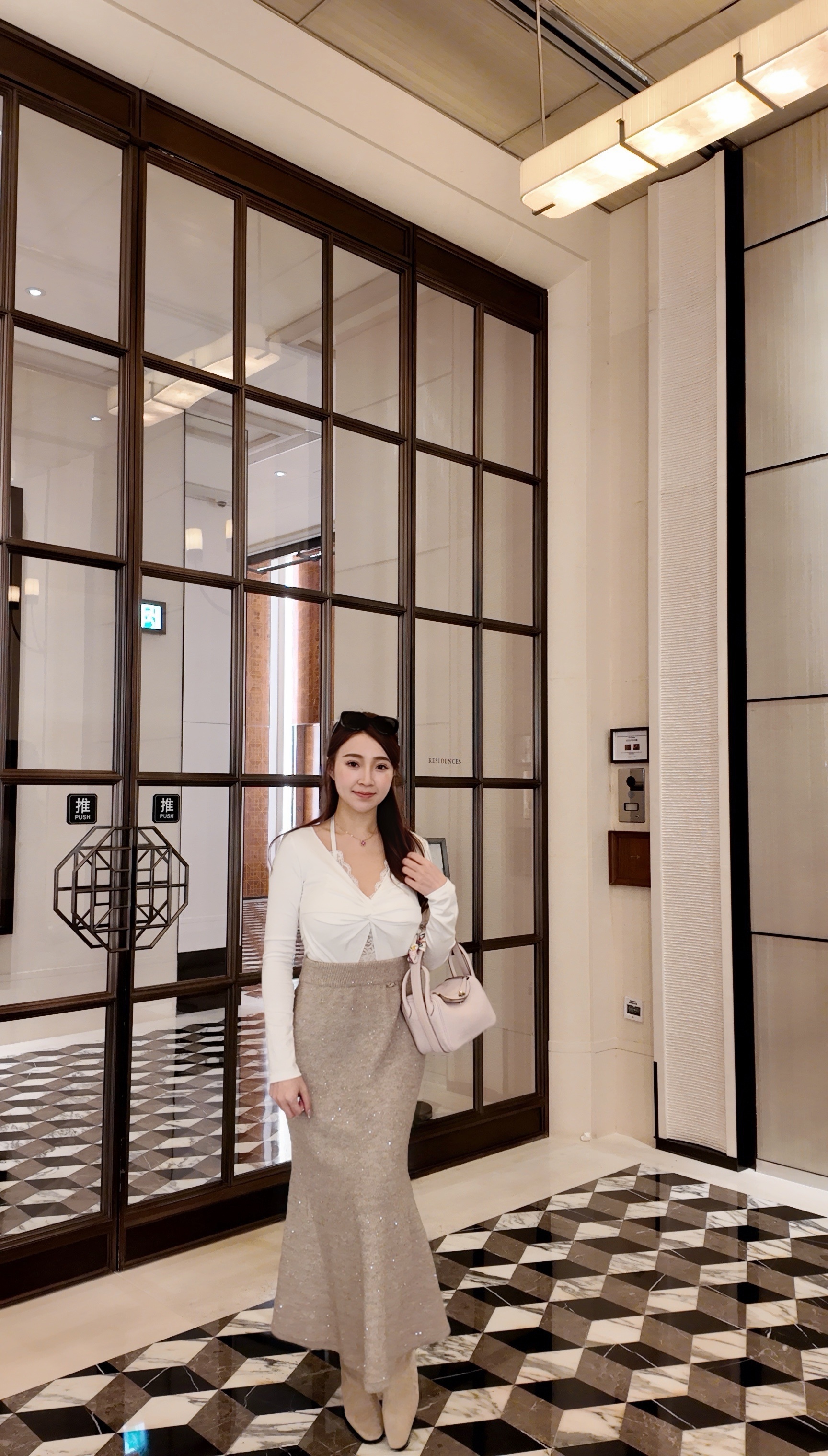 Lacie 扭結假2件長袖Bra Top (✨連胸墊）**Special price**