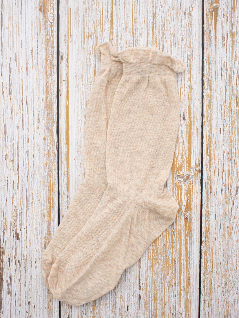 簍空織紋荷葉堆堆襪