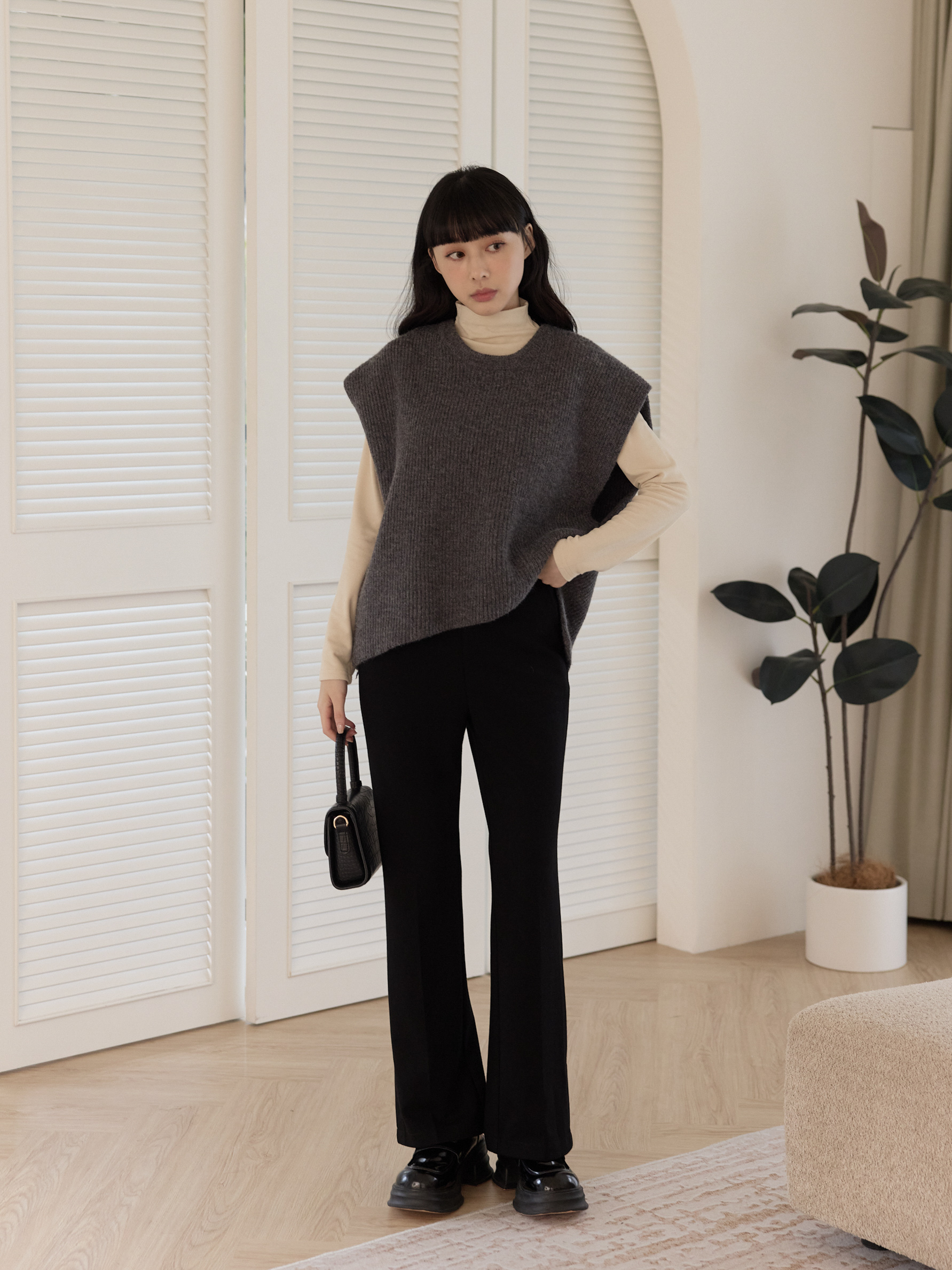 圓領斜角溫暖針織背心