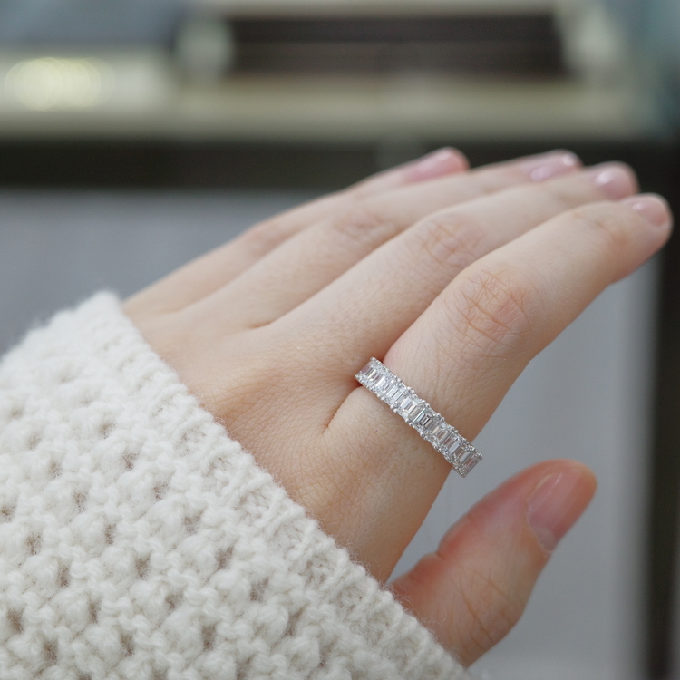 祖母綠切割鑽石渾身戒指