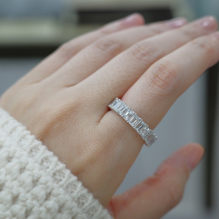 祖母綠切割鑽石混身戒指(平均24份)