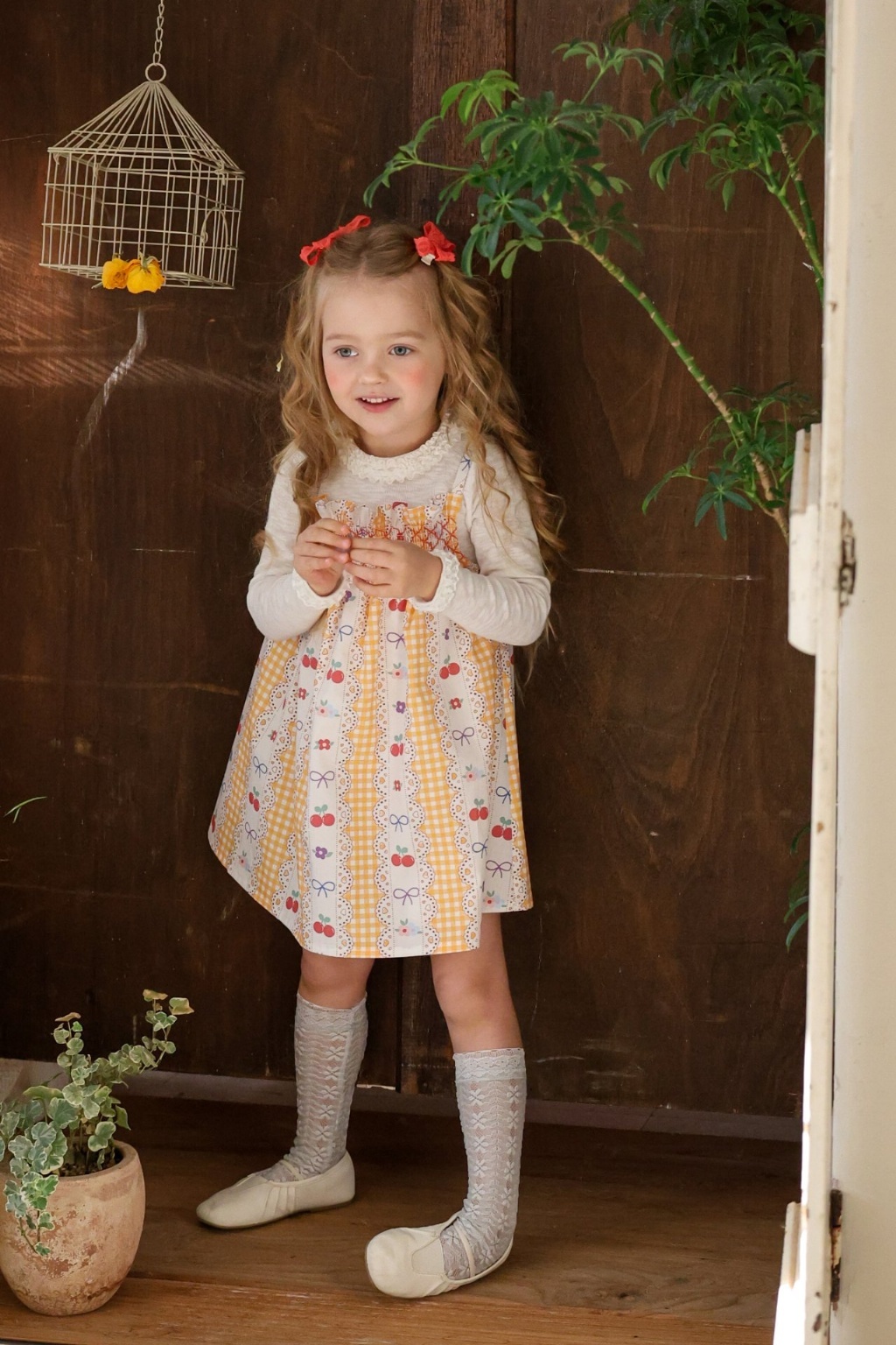 正韓春FLO 三色復古水果洋裝