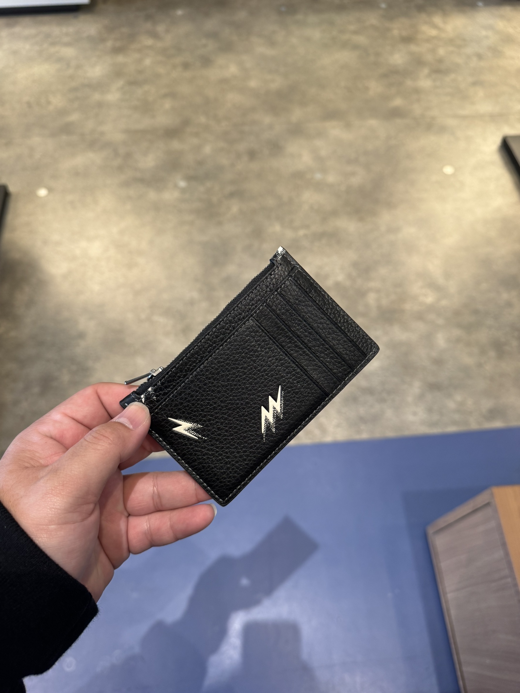 日本連線代購 現貨 COACH 荔枝紋皮革 閃電圖案 零錢卡包 黑色