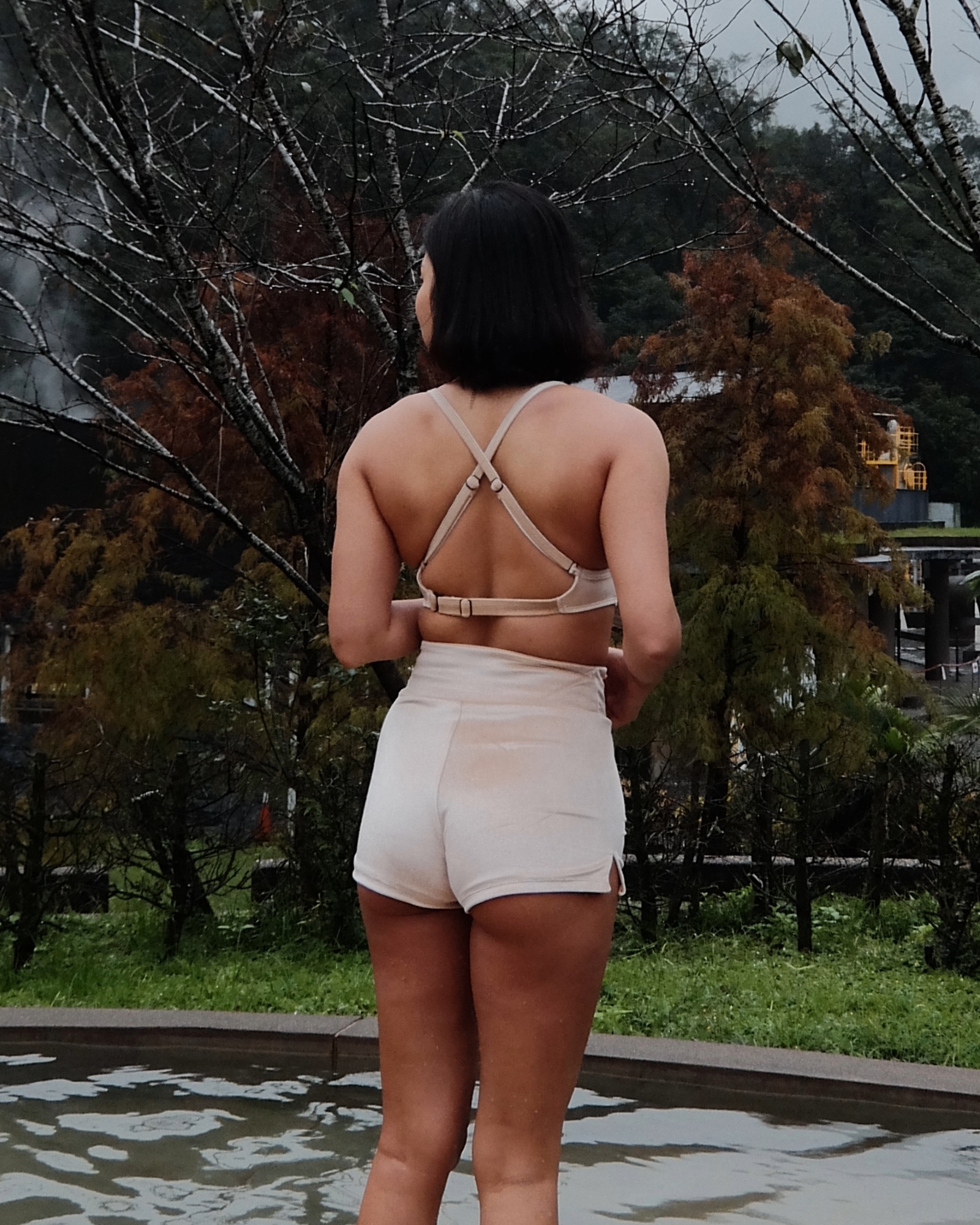 【香檳金絨】TINA 細肩美胸可調式背勾上衣