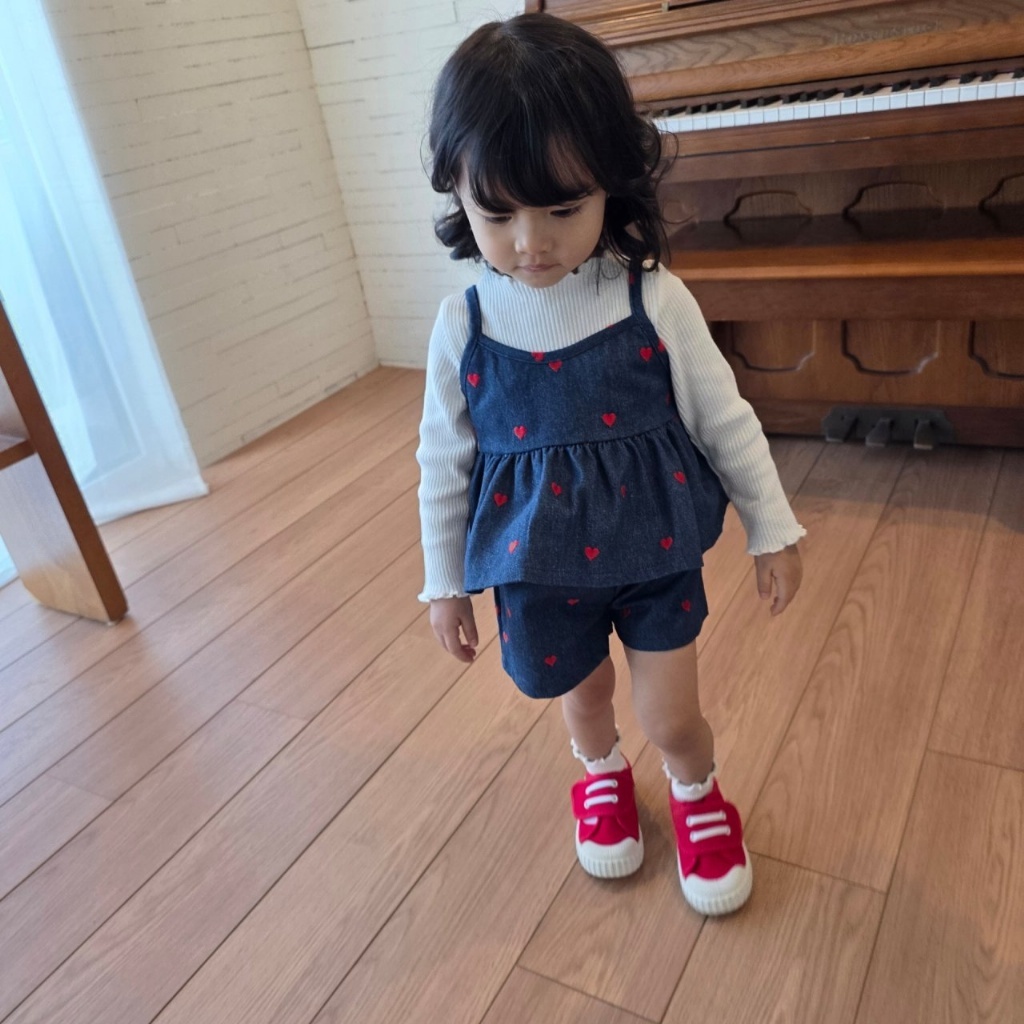 正韓春COLOR 刺繡愛心牛仔套裝