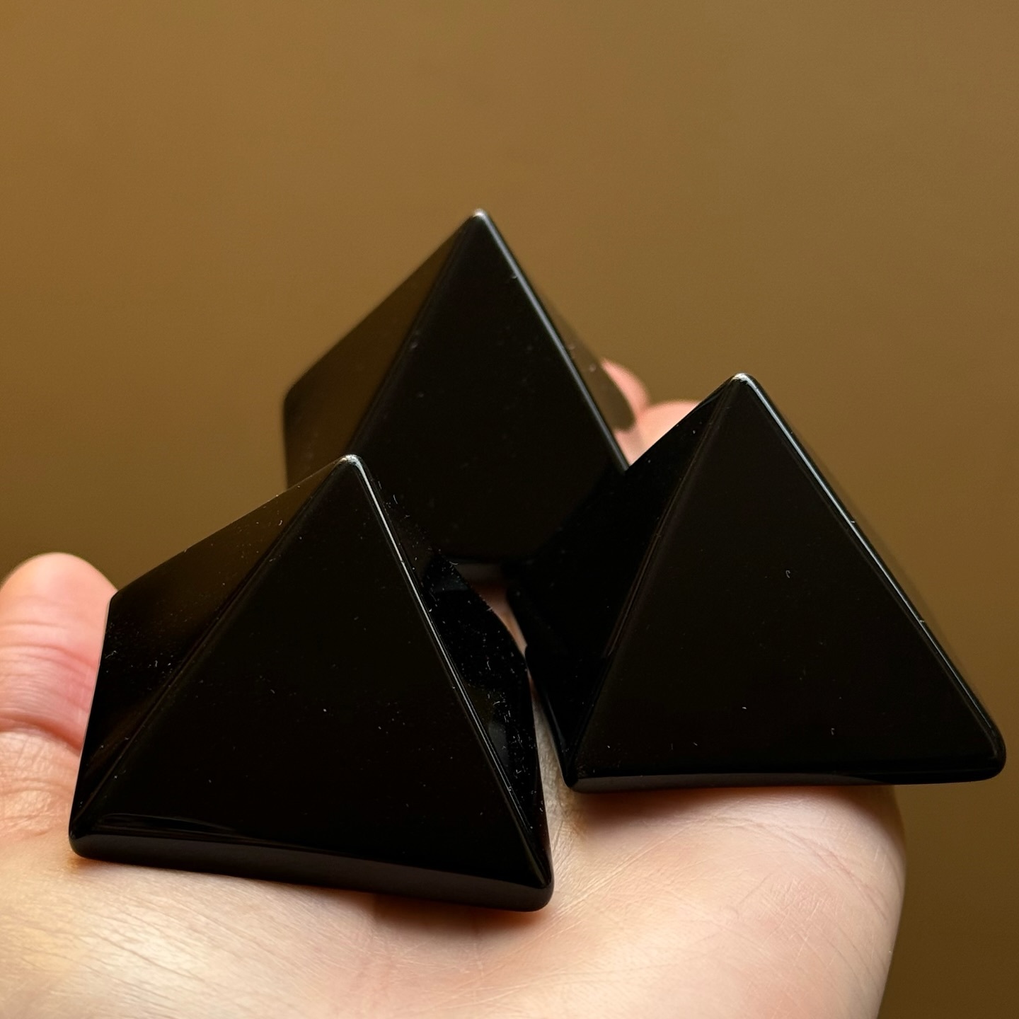 [原石] 黑曜石 金字塔