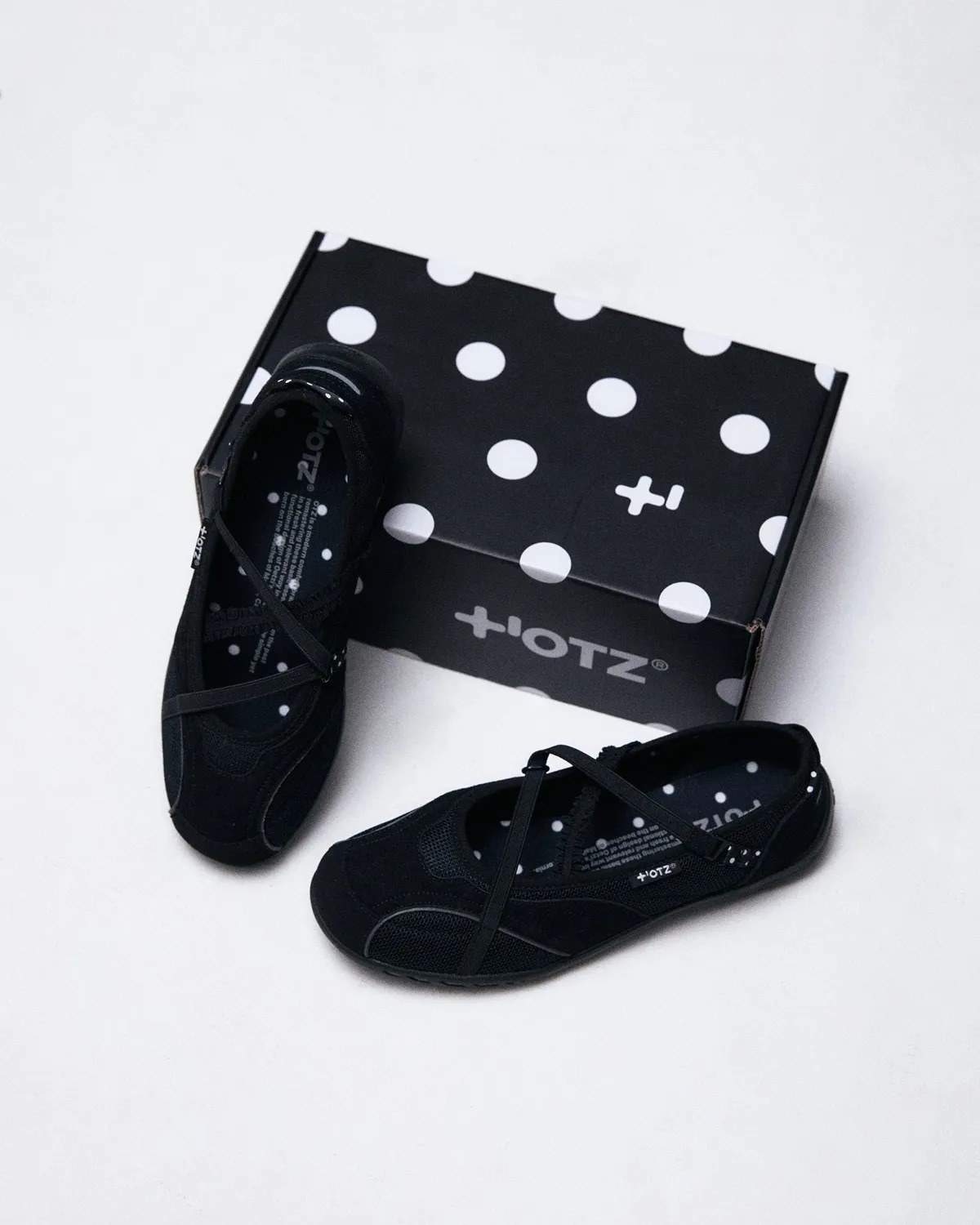 [:DOT EDITION] OTZ ROMARY SUEDE BANDING SNEAKERS