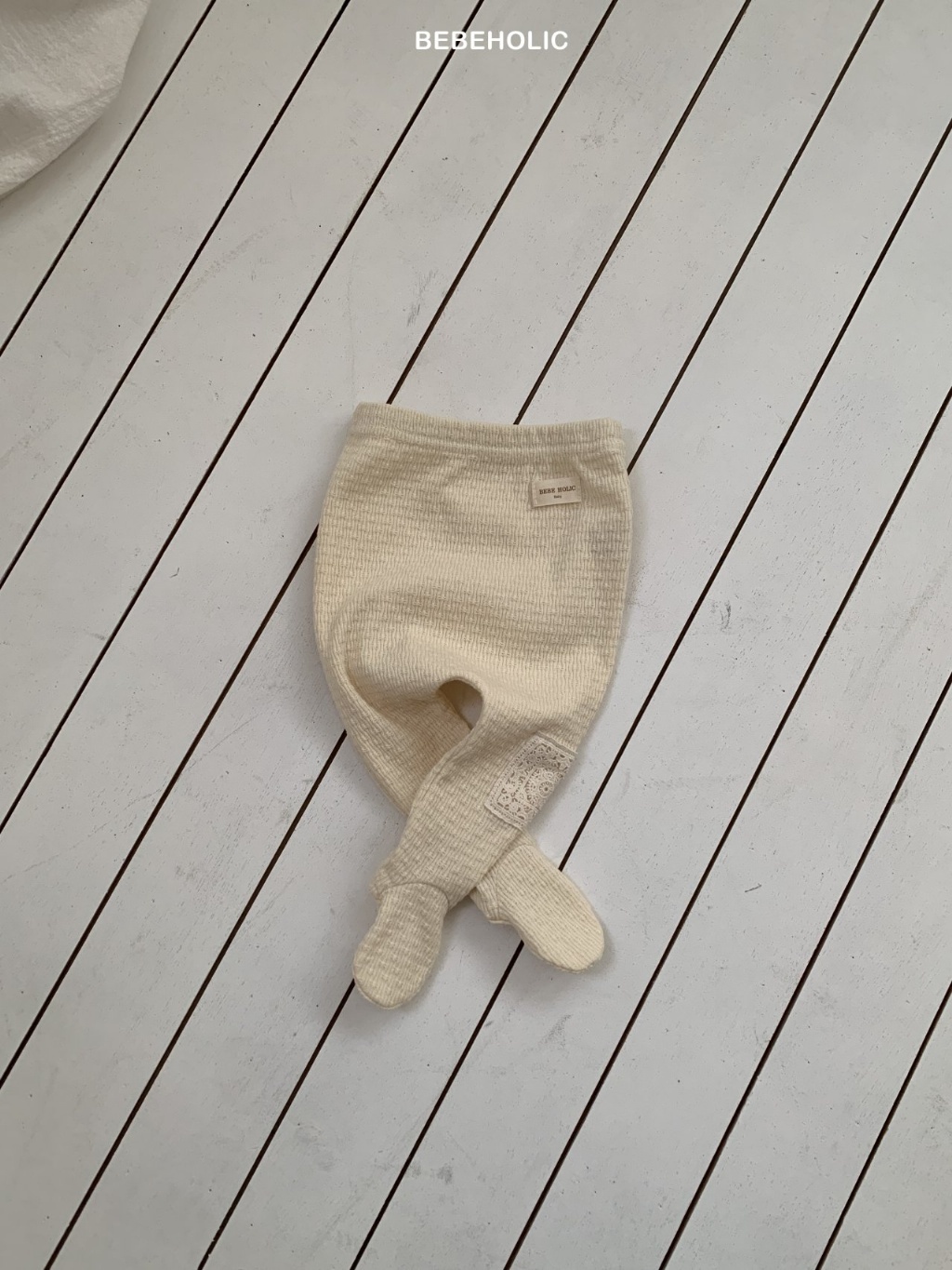 正韓春bebeholic 嫩嬰蕾絲小標包腳褲