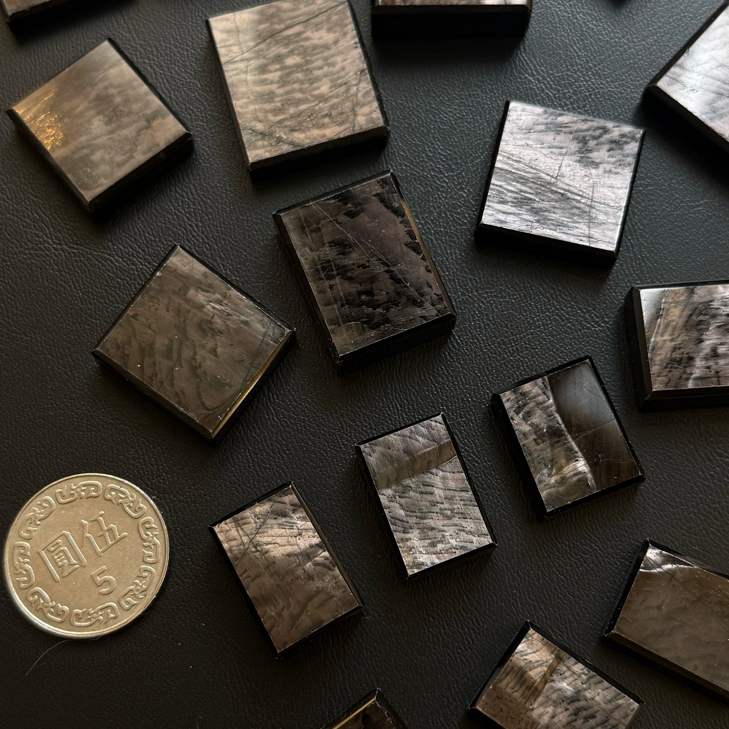 [原石] 金運石 方形墜面