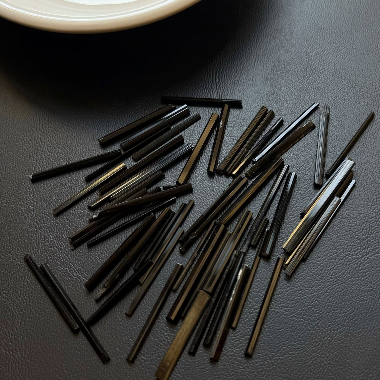 [原石] 巴西黑碧璽 / 電氣石