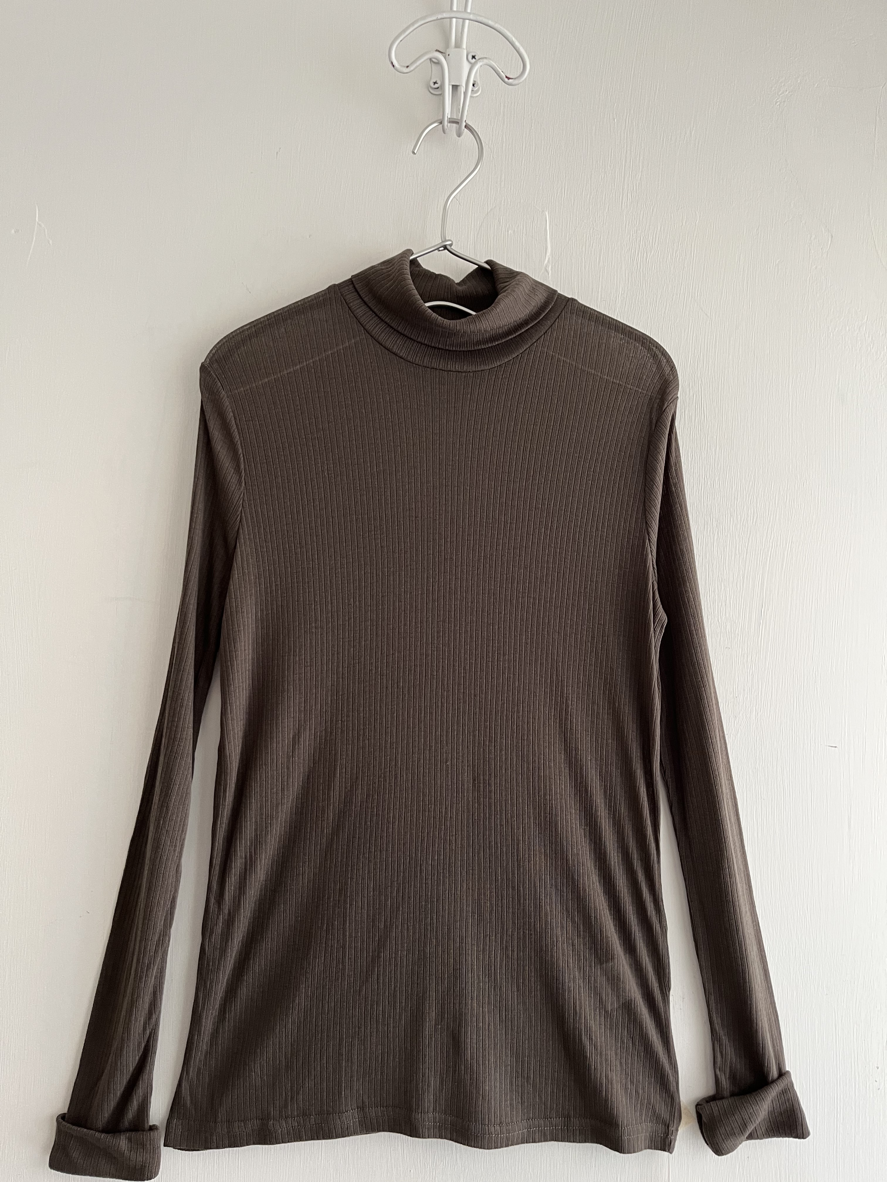 Hunch灰綠色暗紋樽領打底