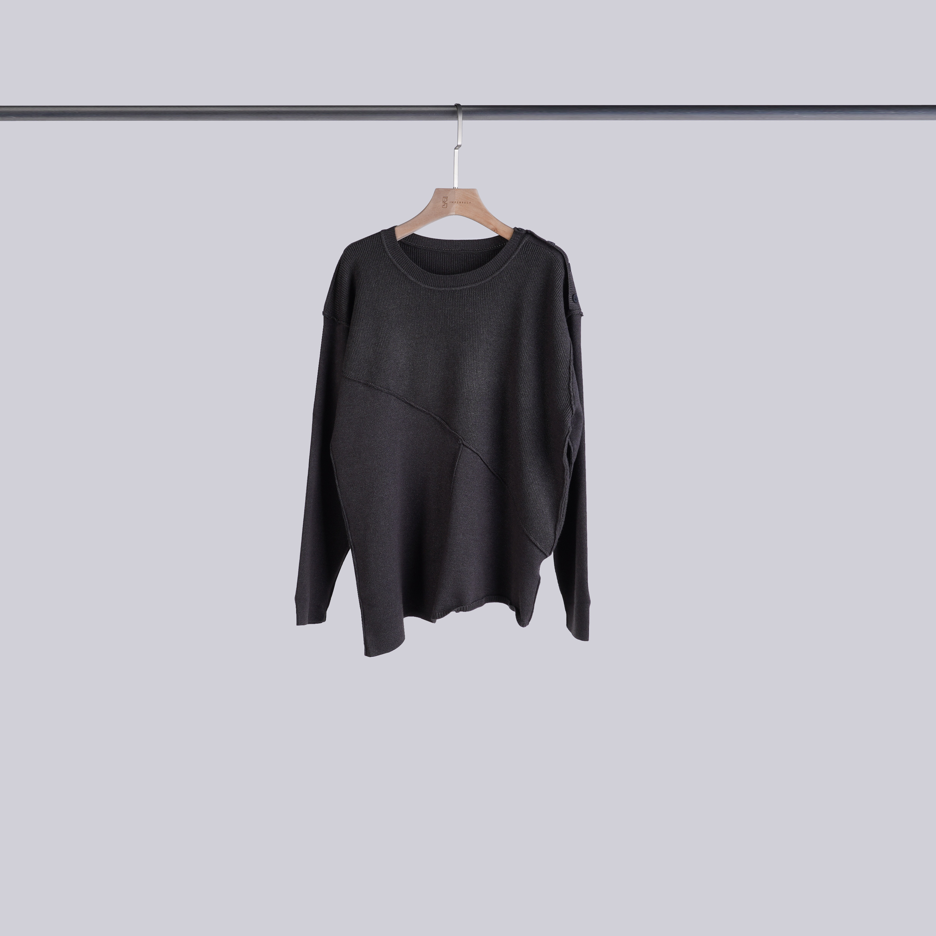 質感鈕釦拼接坑條毛衣 | L-XL | 深灰