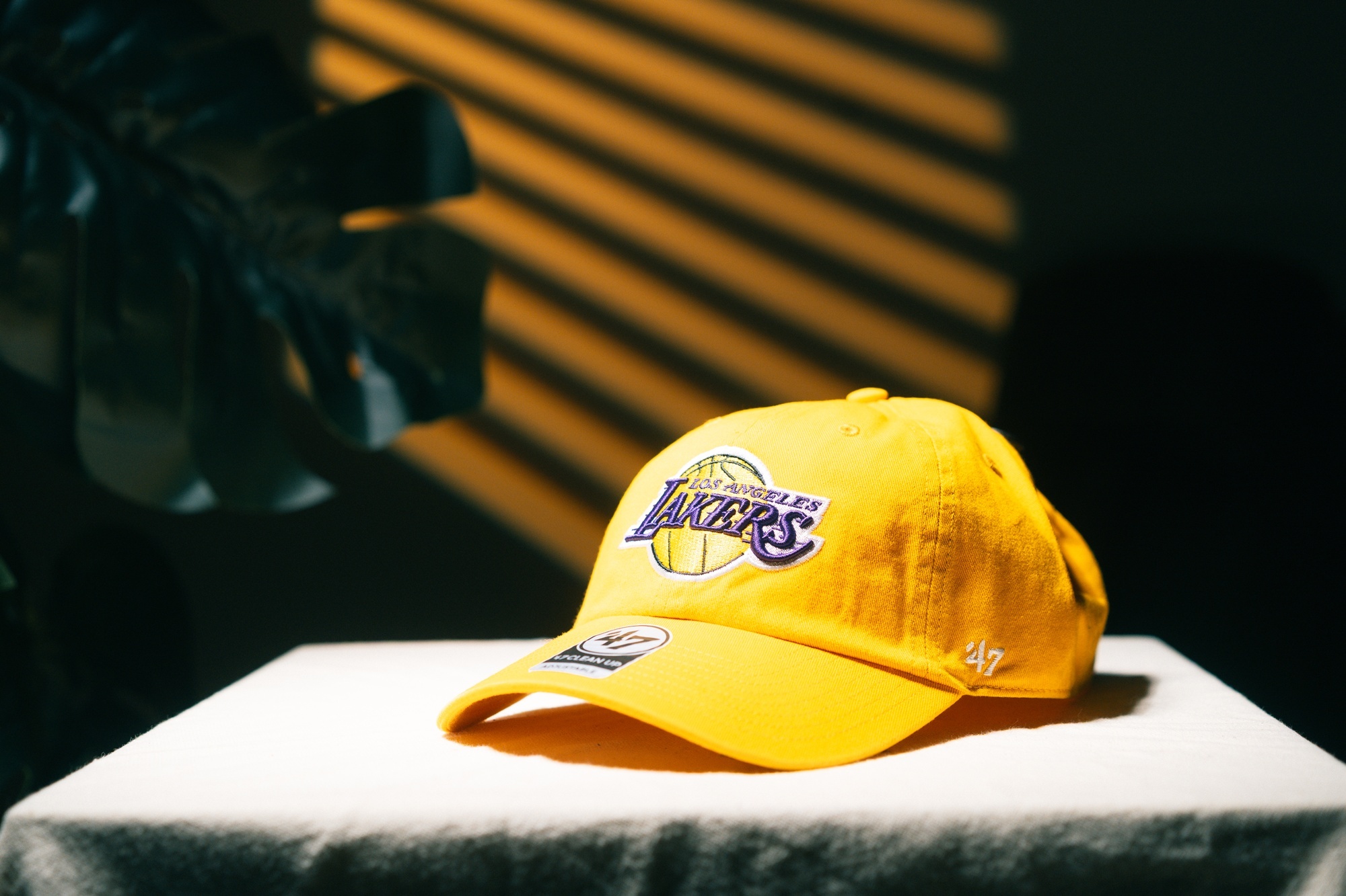 NBA帽子 Los Angeles Lakers 洛杉磯湖人 隊徽電繡 全黃 老帽 '47 Brand 可調式 全新