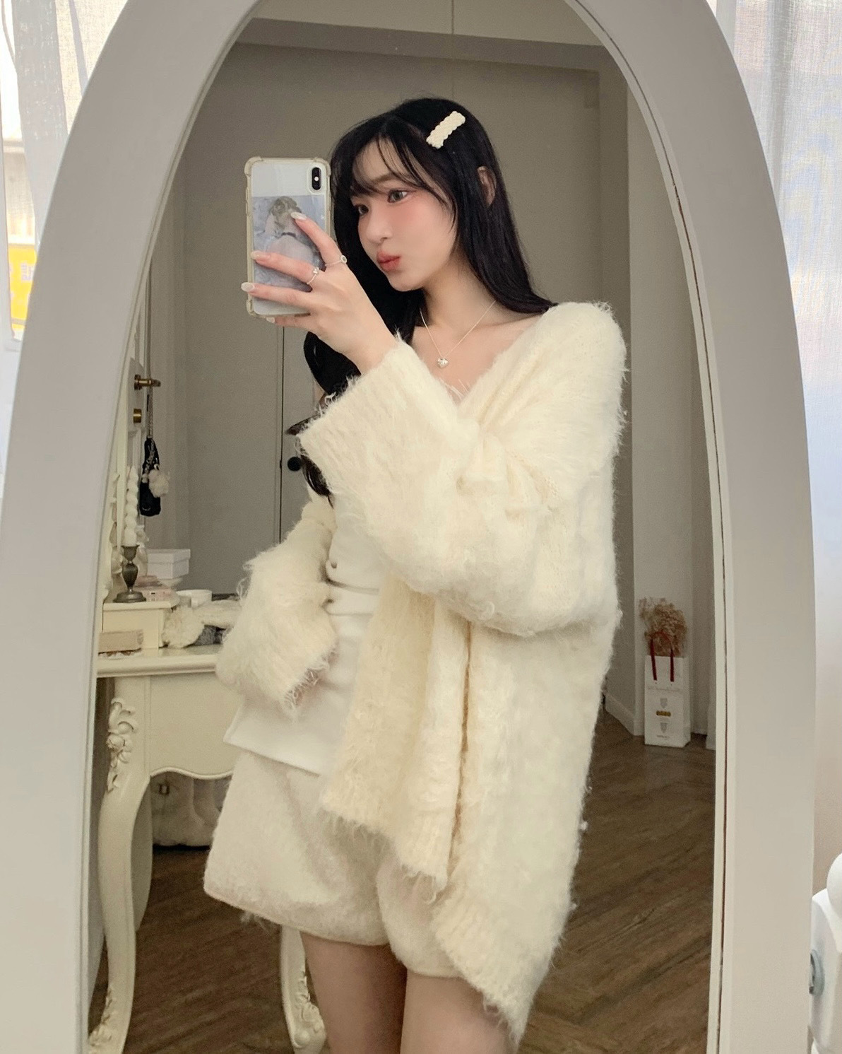 E08  "現貨"蘿倫捲捲毛直筒鋪棉短褲