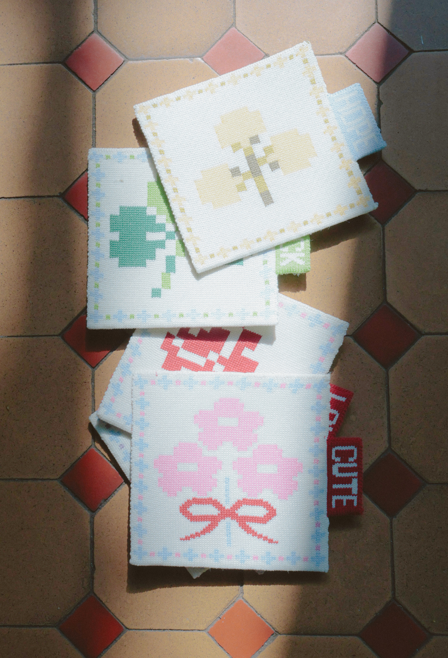 【花履獨家設計】花履環保針織杯墊（一組２個／款式隨機）