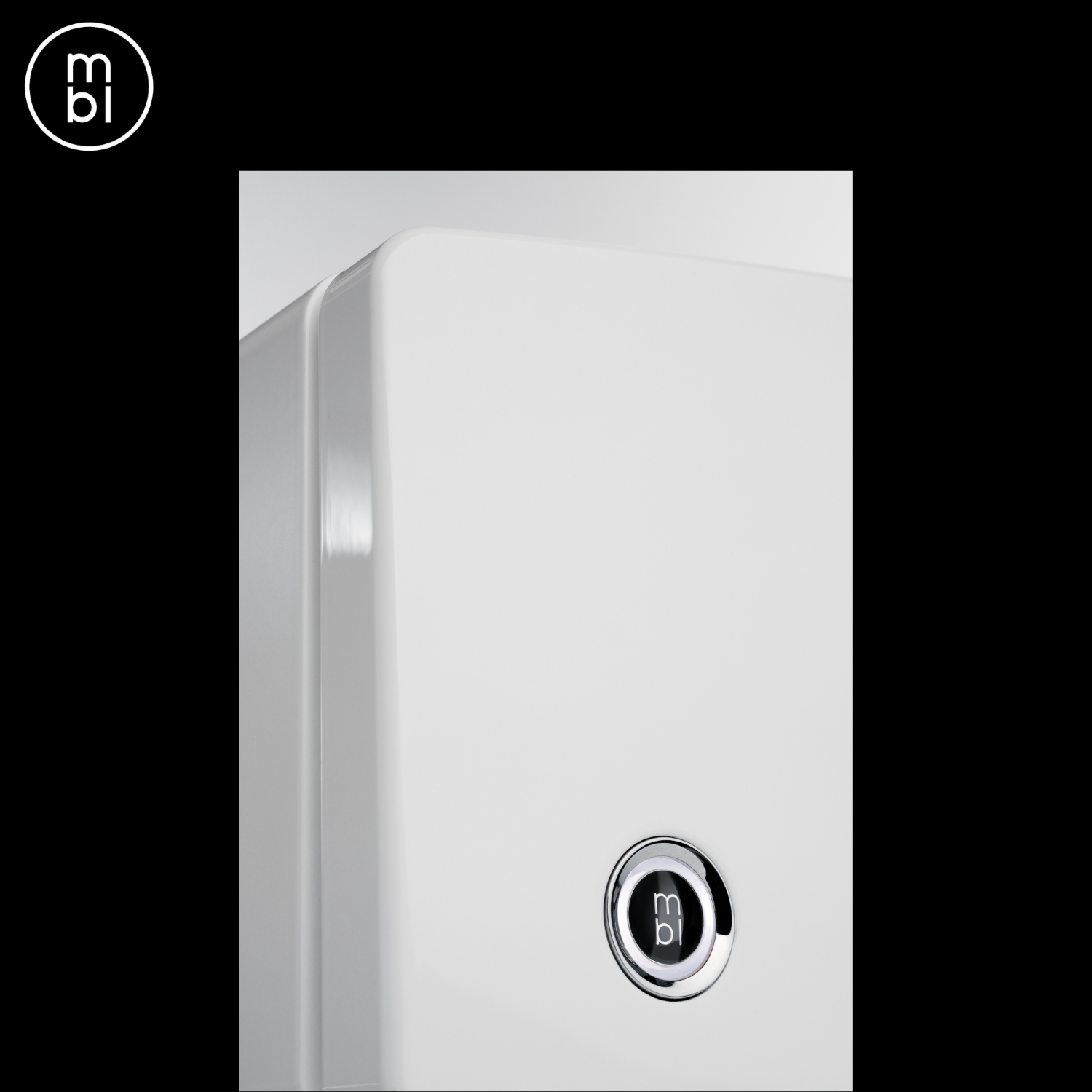 MBL Cadenza C11 Preamplifier White Side