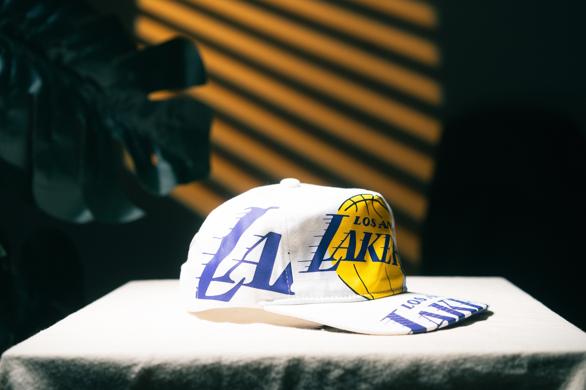 NBA帽子 Los Angeles Lakers 洛杉磯湖人 環繞大圖 棒球帽 M&N 可調式 全新