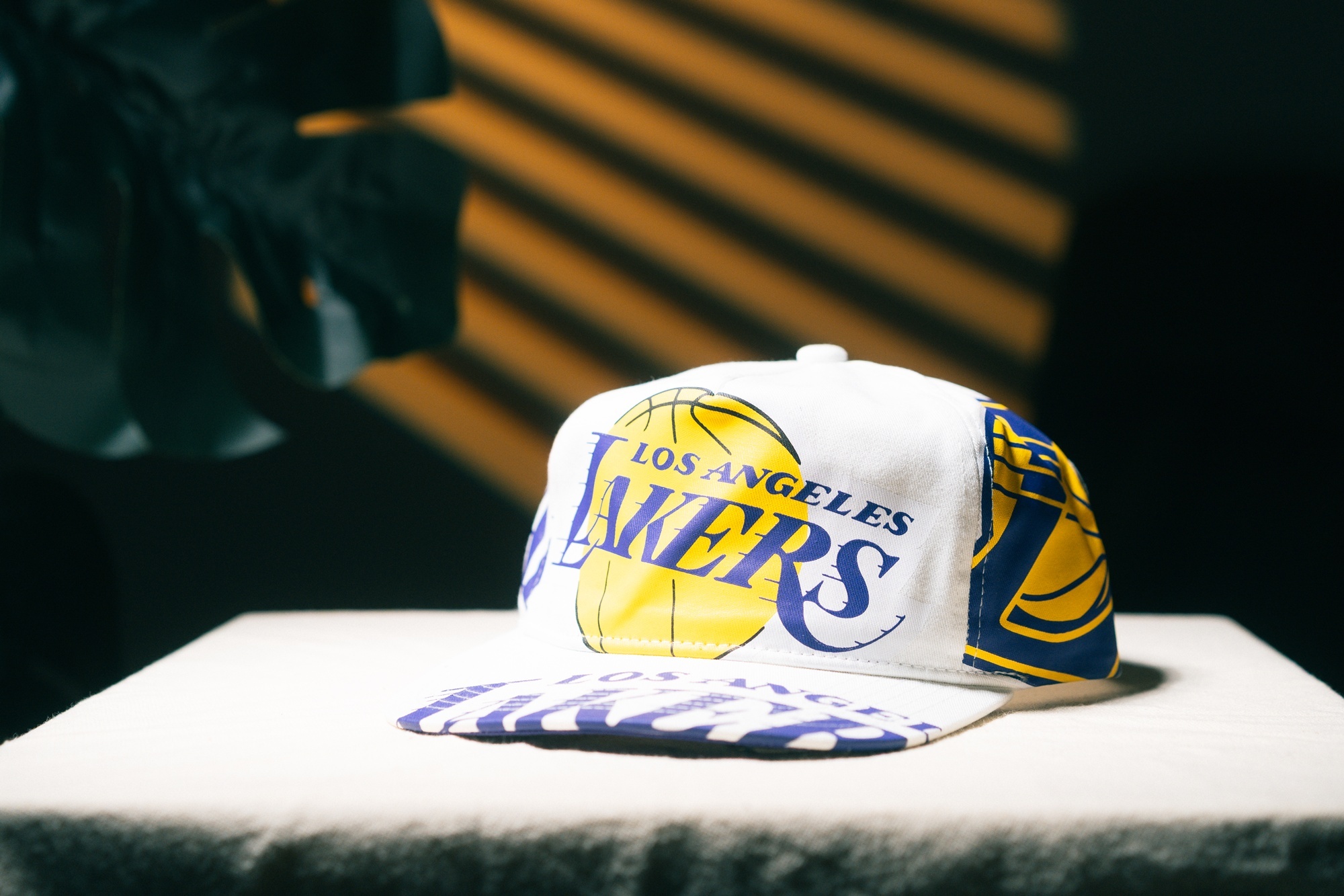 NBA帽子 Los Angeles Lakers 洛杉磯湖人 環繞大圖 棒球帽 M&N 可調式 全新