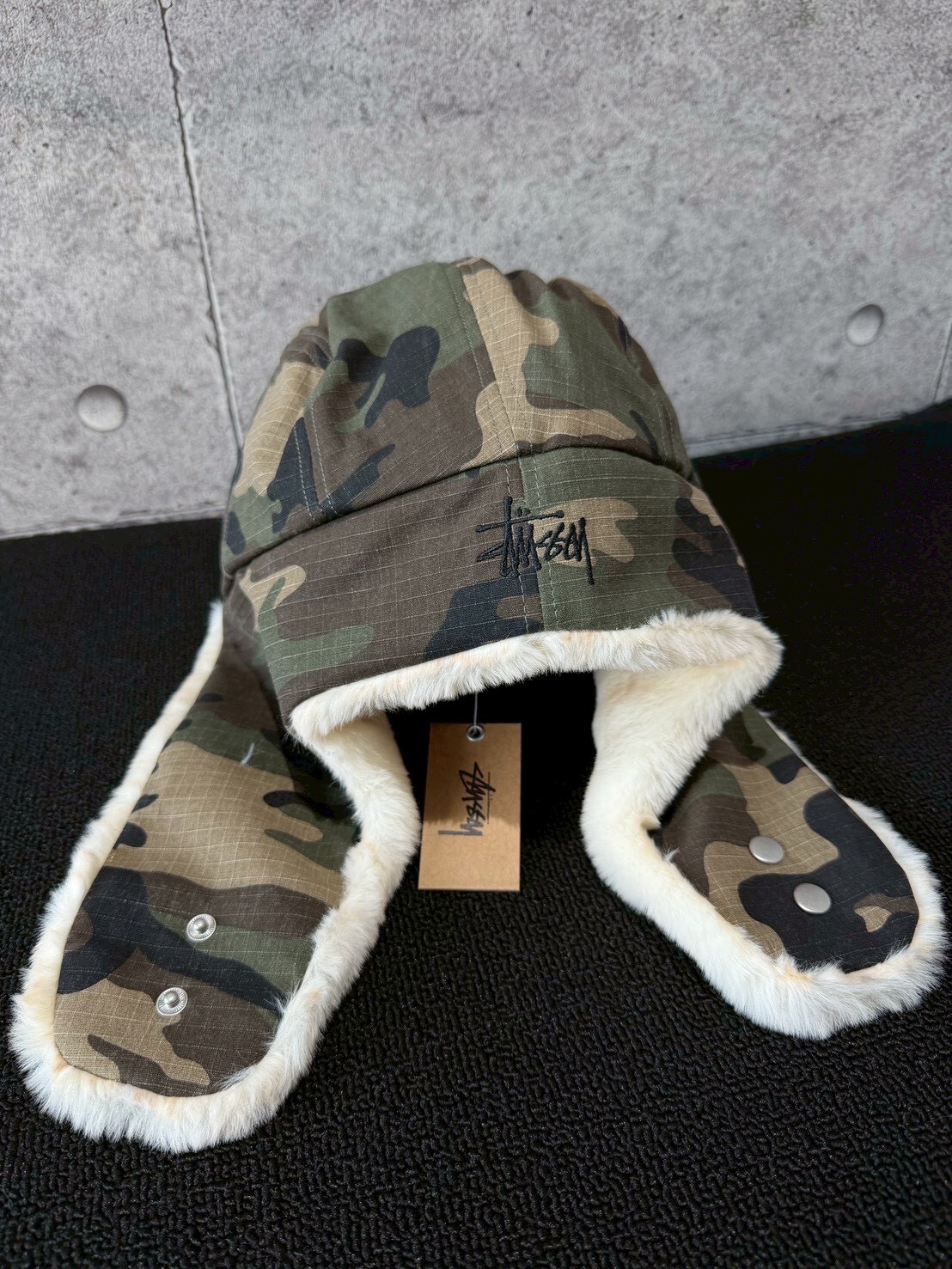 STUSSY 毛毛遮耳帽 雷鋒帽