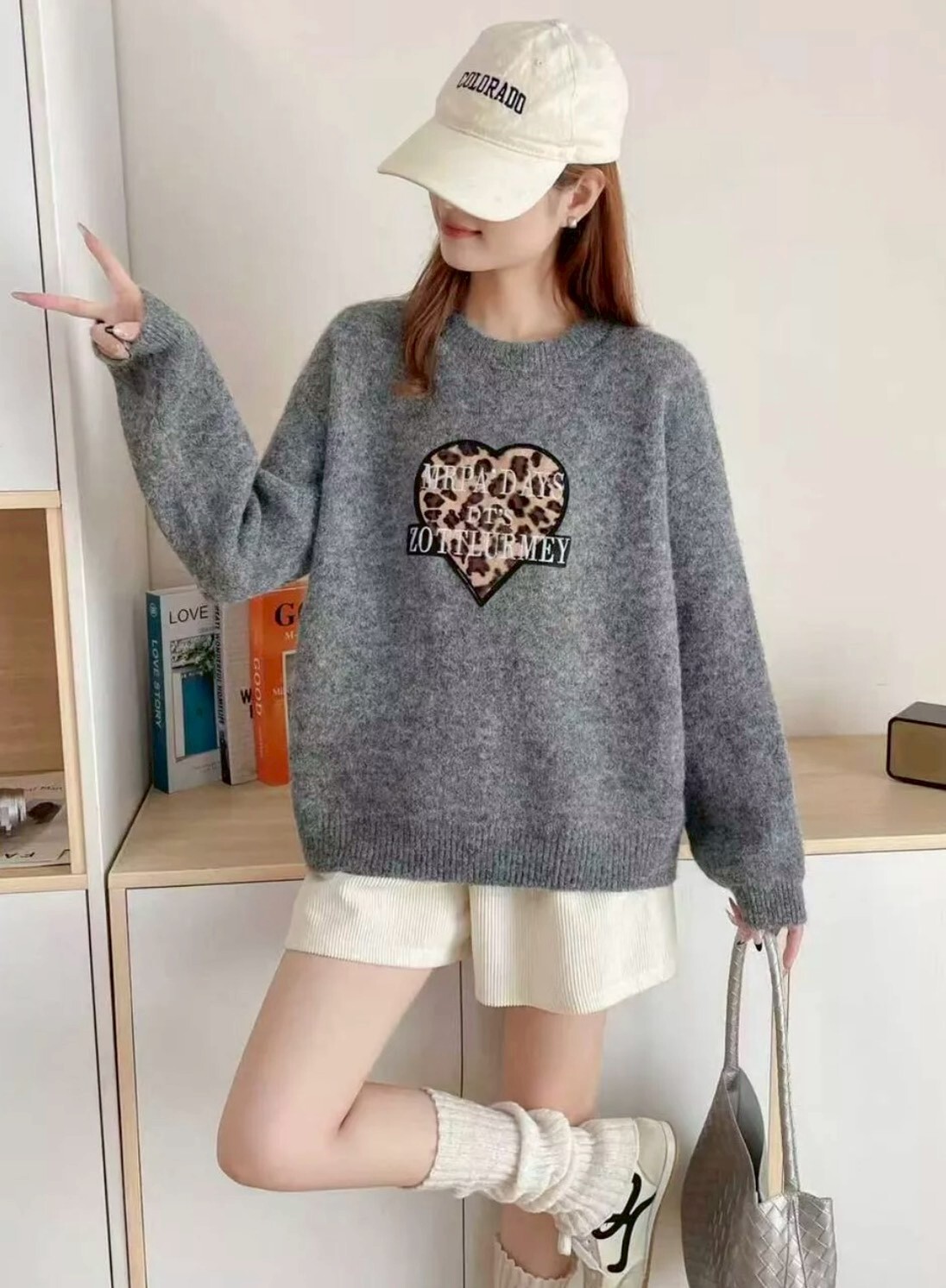 愛心豹紋字針織上衣