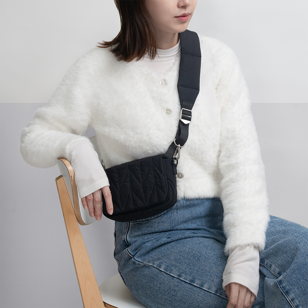 Puffy Cloud Soft Quilted  Phone Bag