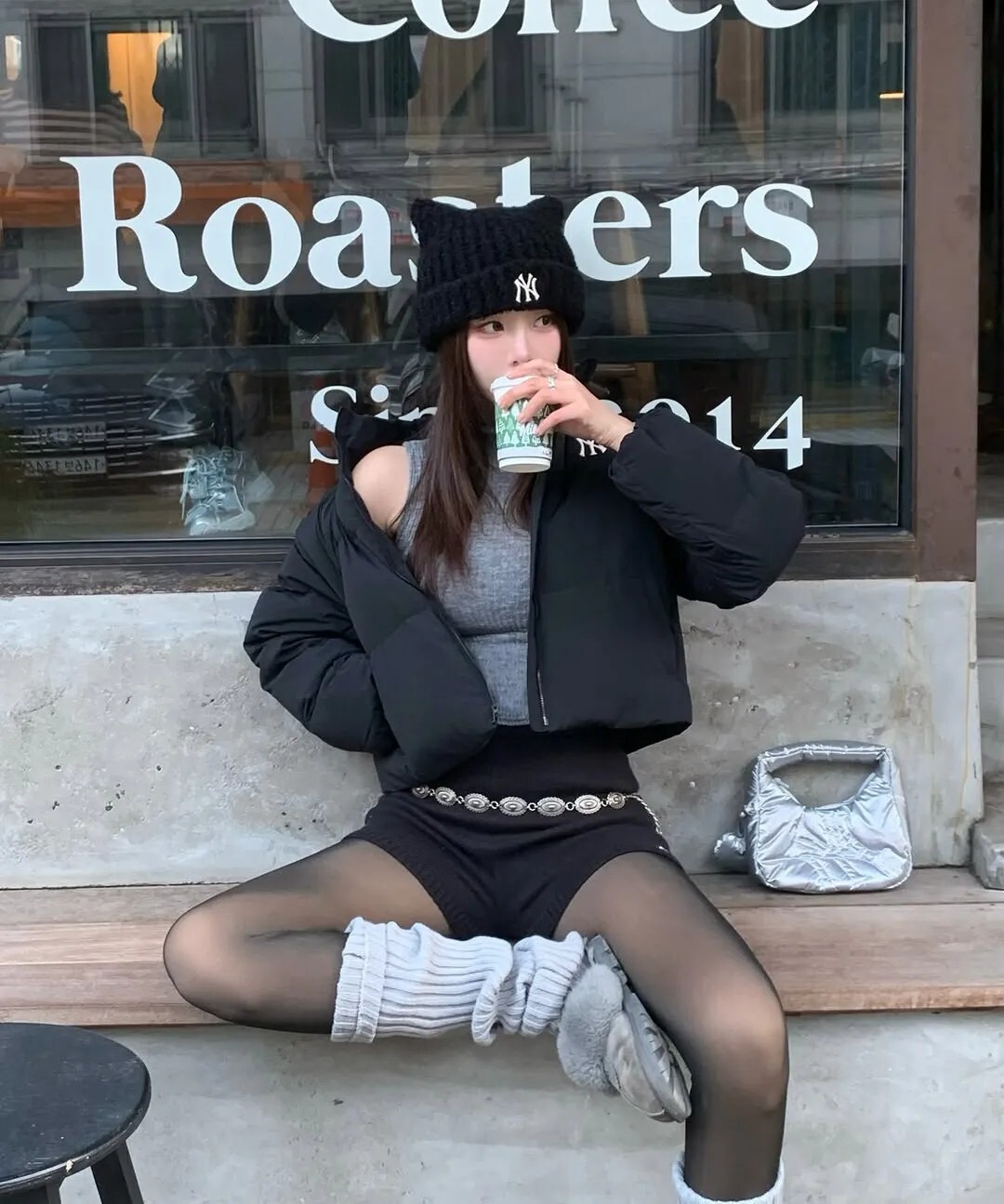 【OWN】MLB 手提包 小包 外出包 吊飾 配件 NY 洋基 縫線 女生 黑色 銀色