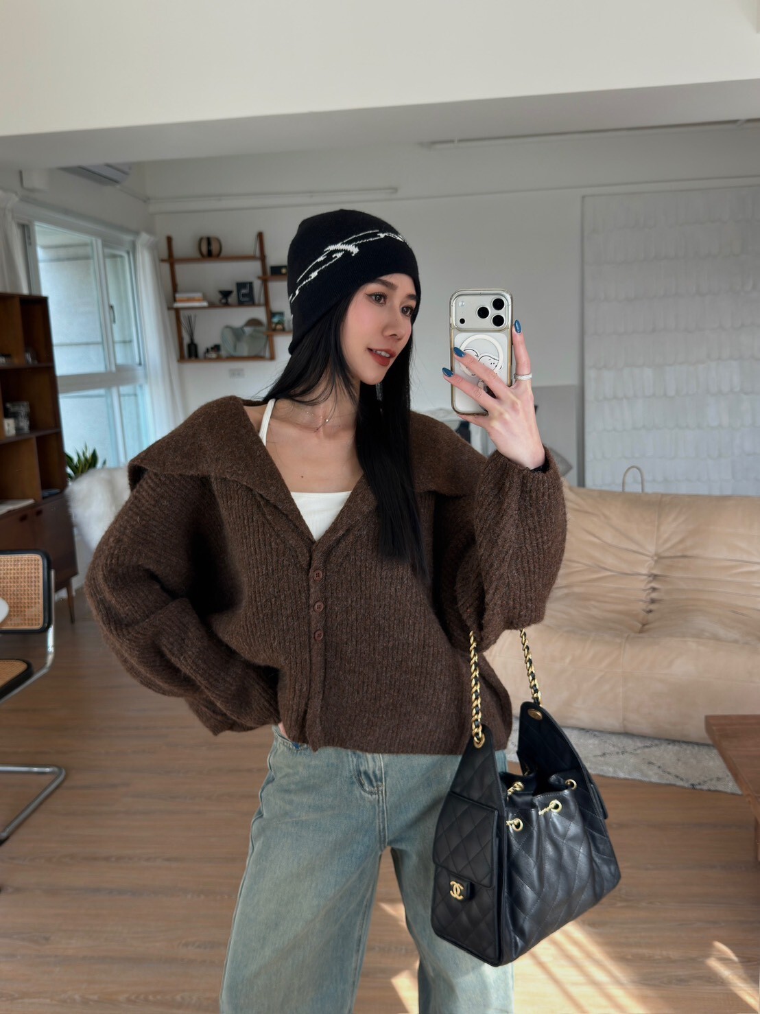 大翻領坑條針織上衣