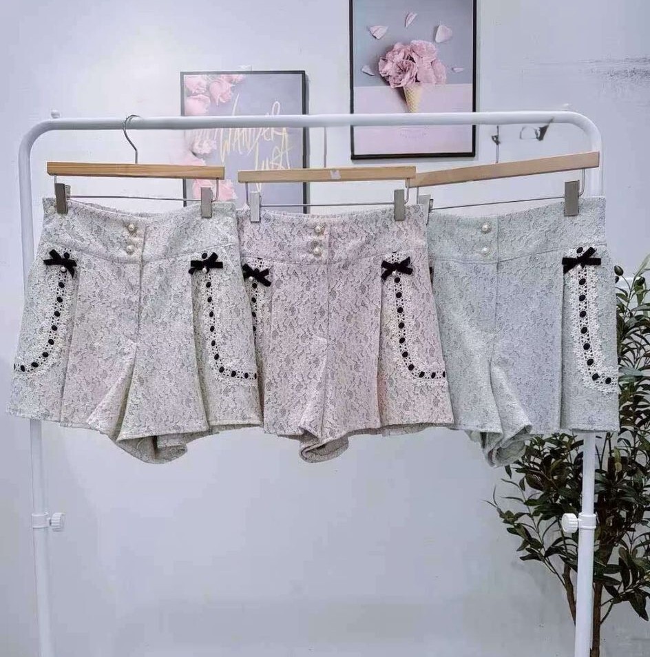 M66  褲  腰 26 -41  HIP 56  長14.5   $429 (一口價)