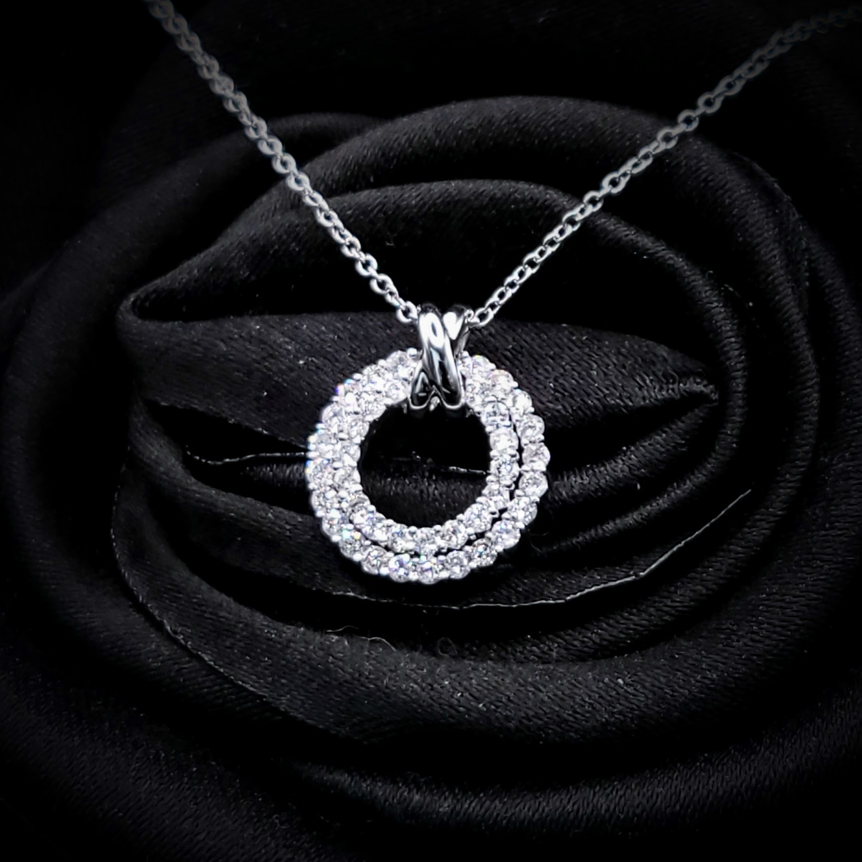 全新18K白金36份鑽石吊墜