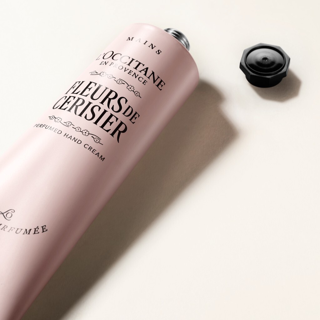 L'Occitane FLEURS DE CERISIER 櫻花潤手霜150ml