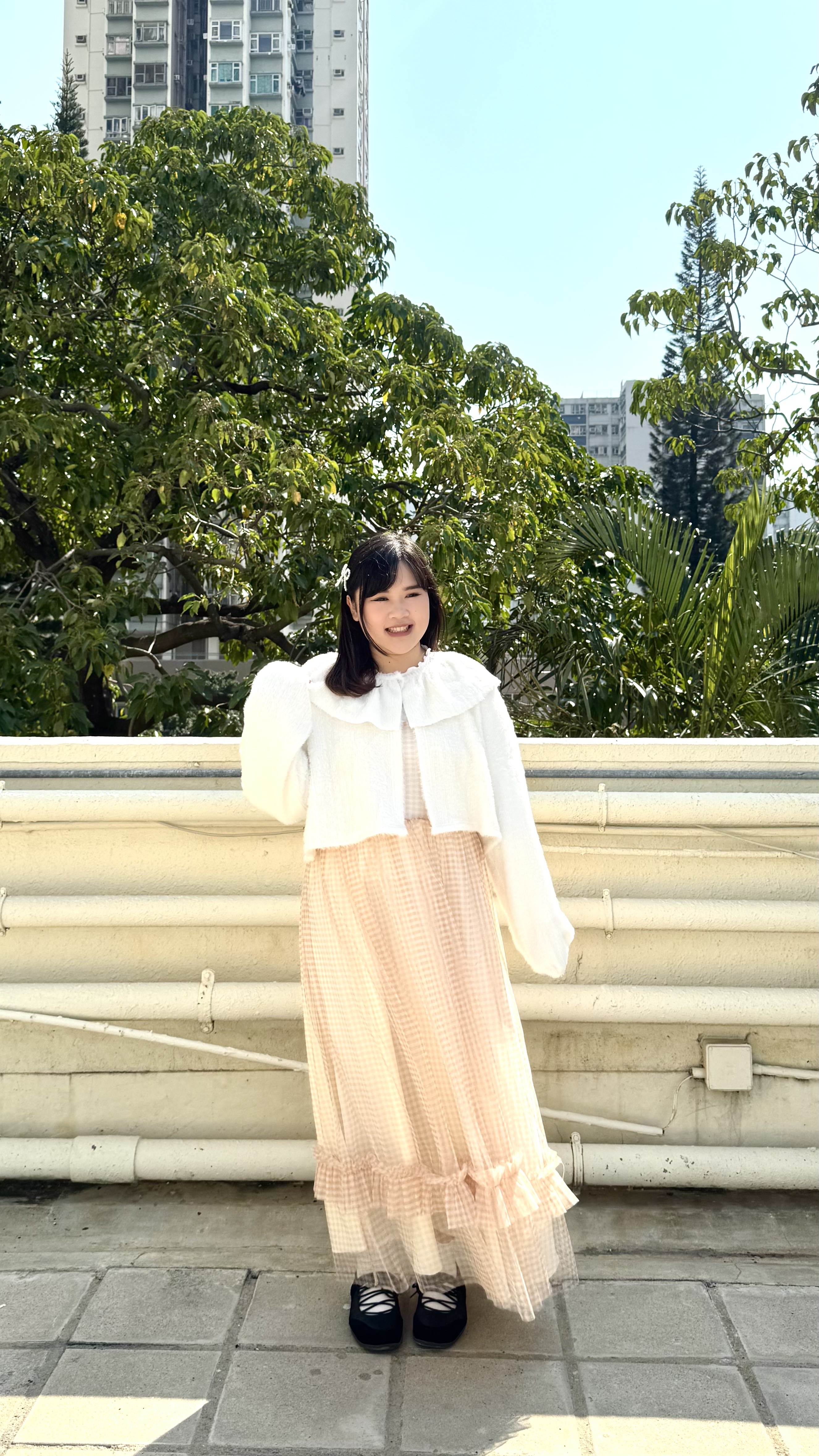 滑身毛毛荷葉領短外套