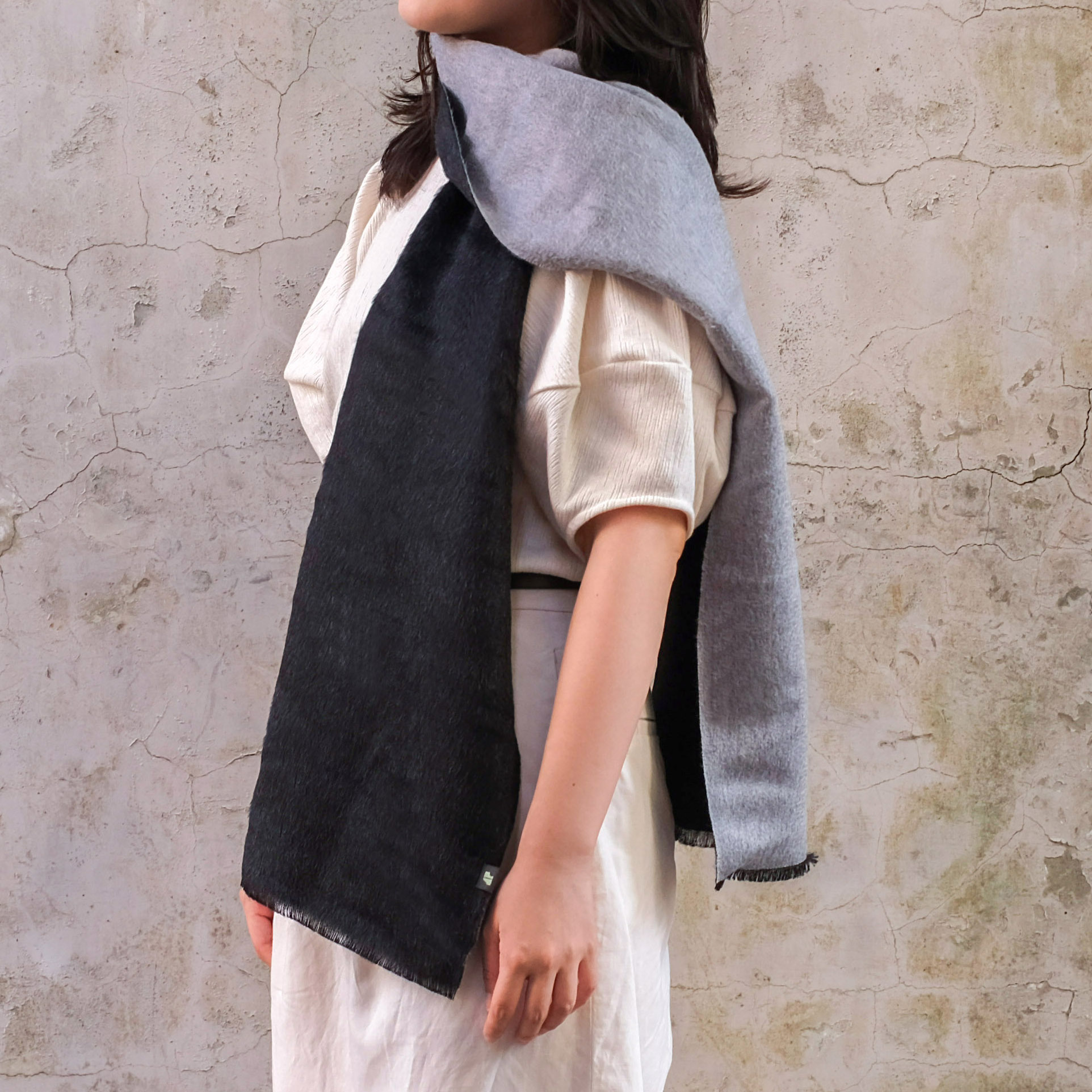 安地斯羊駝圍巾｜雙面suri款 - 灰黑｜秘魯