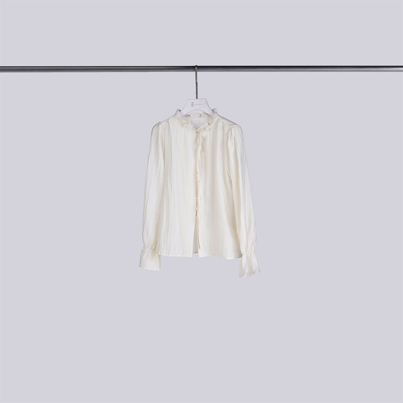 浪漫抓摺綁帶壓紋襯衫 | 奶油杏