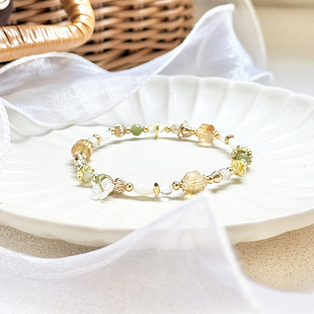 生日花 • 捌月貳玖 • 黃蜀葵 – 橄欖黃水晶 – 手鍊