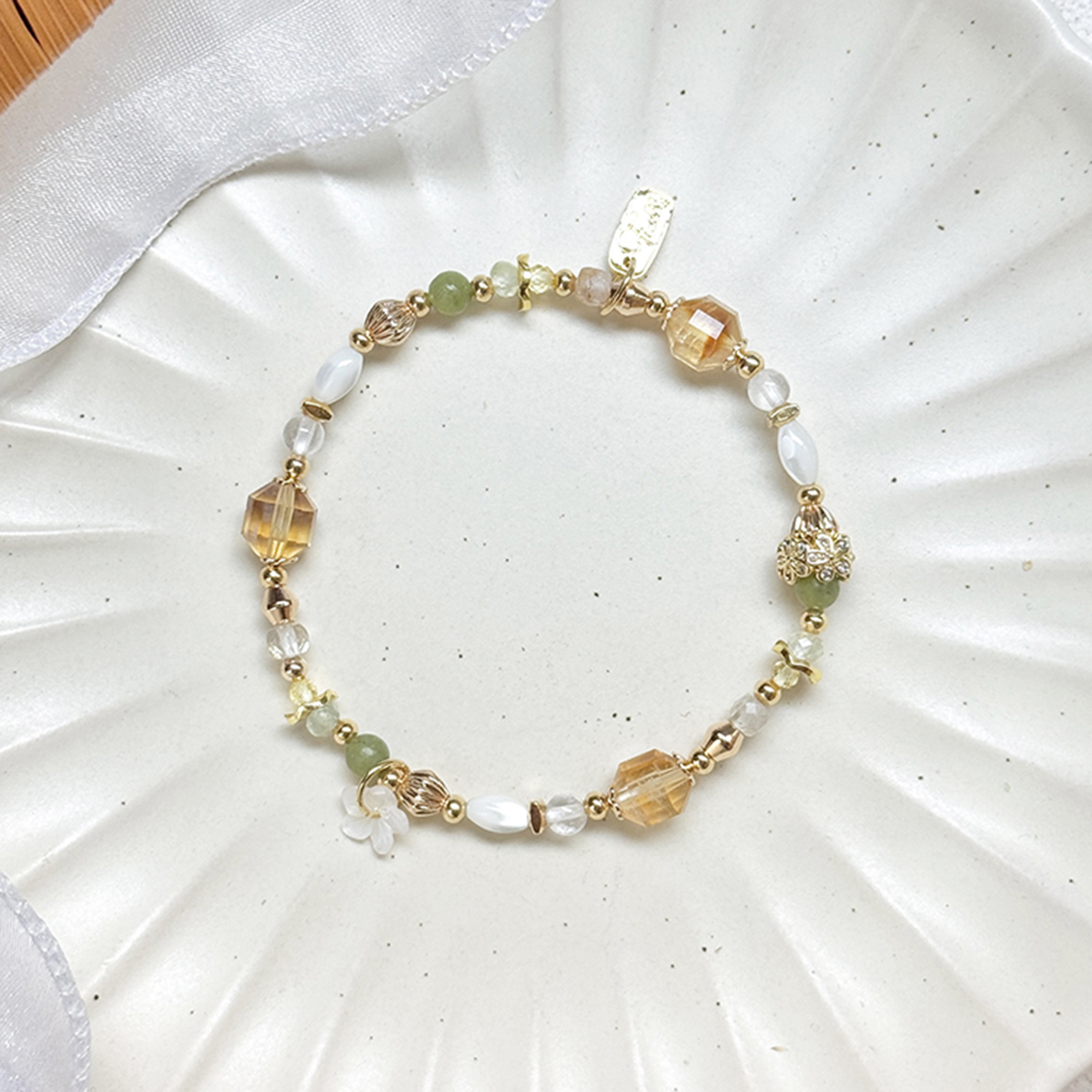 生日花 • 捌月貳玖 • 黃蜀葵 – 橄欖黃水晶 – 手鍊