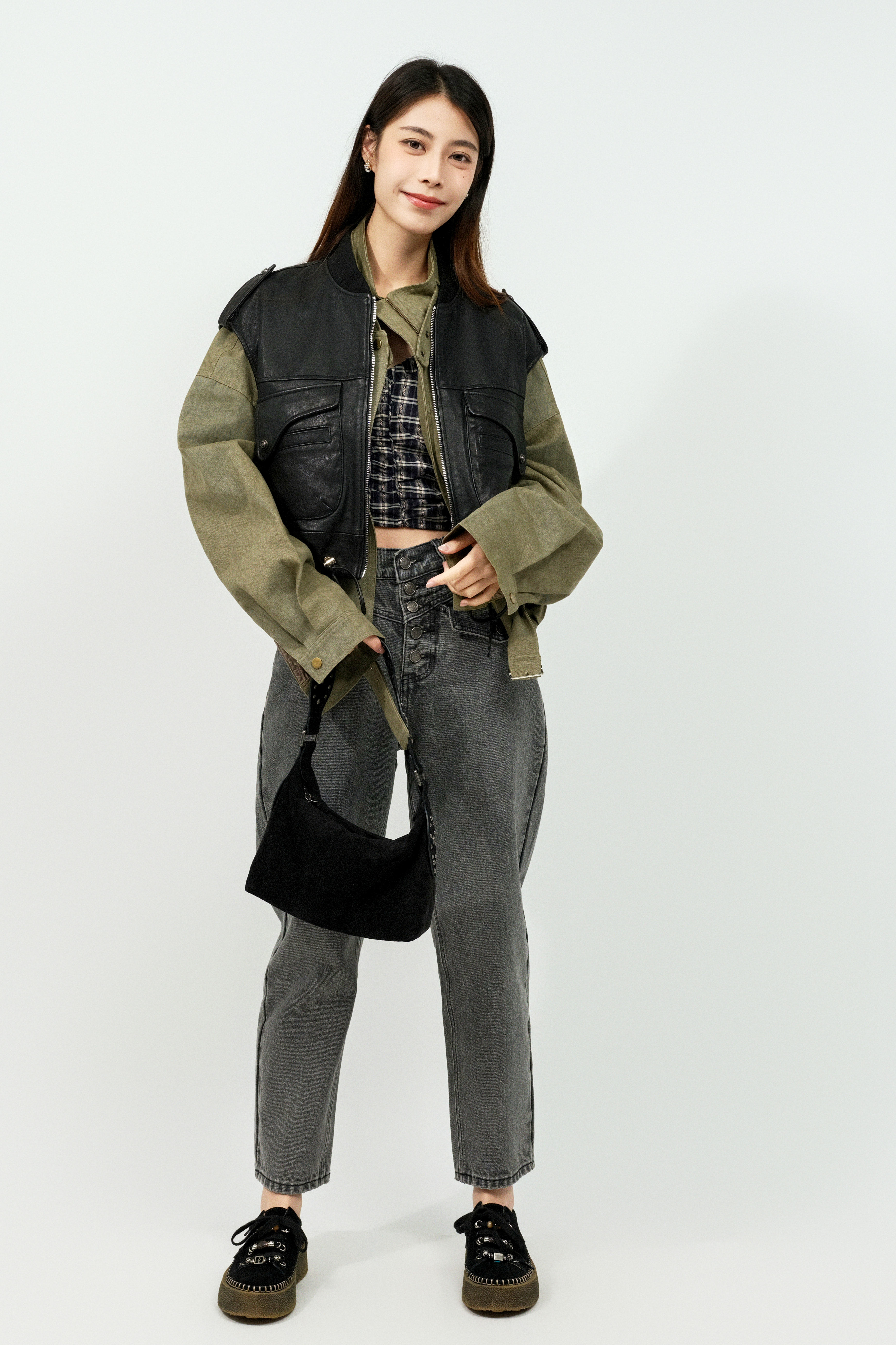 FW25_0326（真皮背心＋外套＋Bra Top＋牛仔褲）