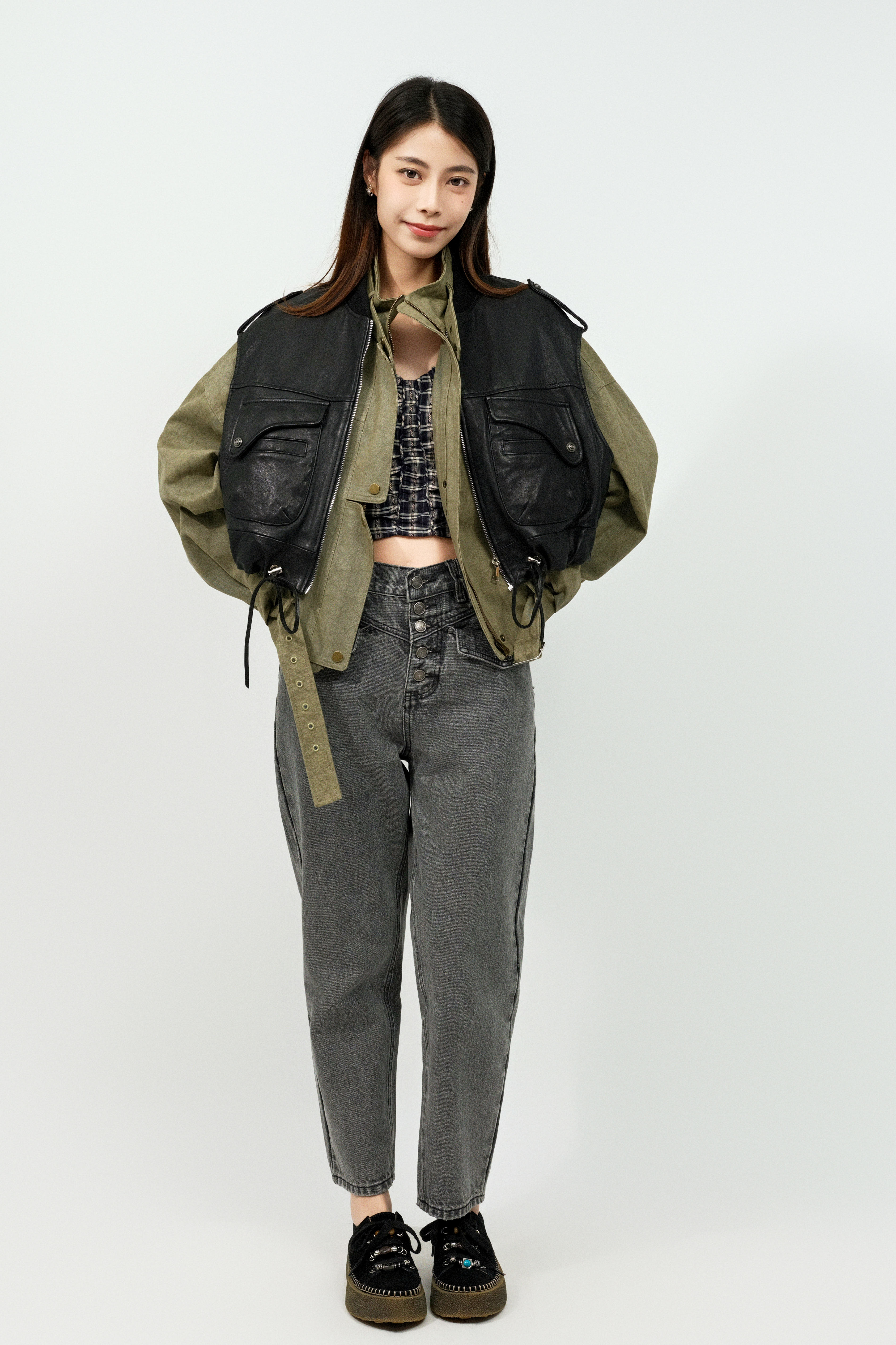 FW25_0326（真皮背心＋外套＋Bra Top＋牛仔褲）