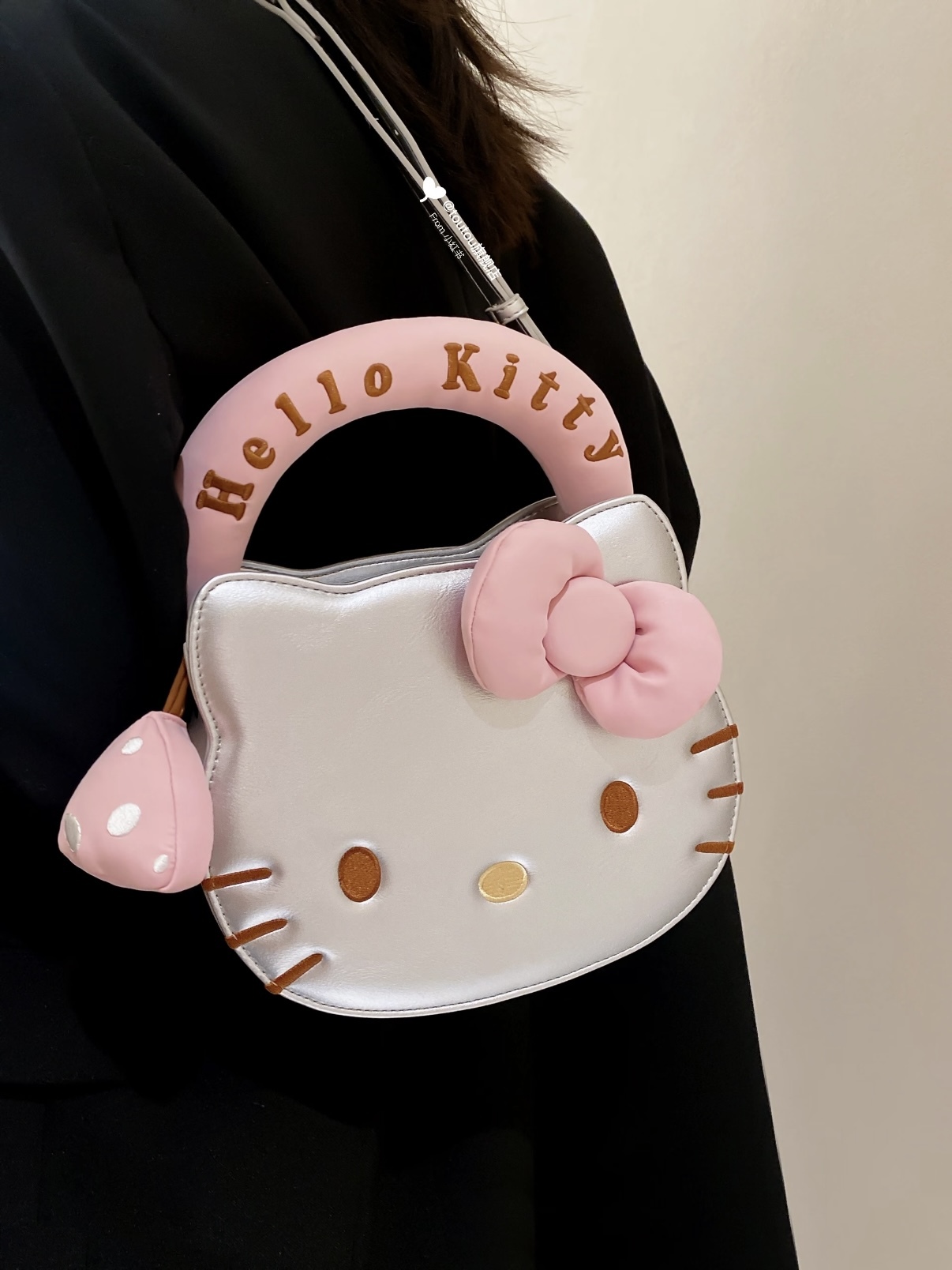 章若楠同款TOUTOU & HELLO KITTY 三麗鷗 聯名 夾心鏈條包